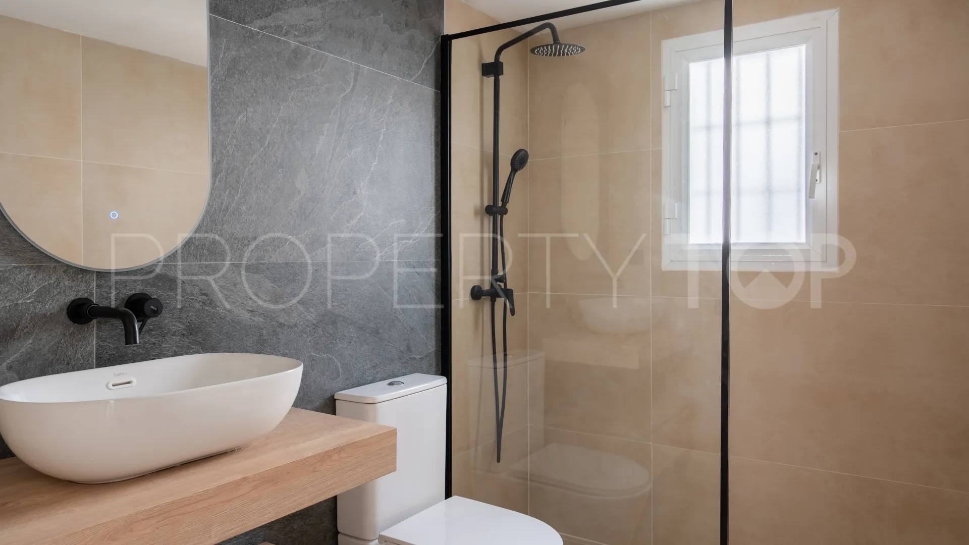 Buy La Quinta apartment with 2 bedrooms
