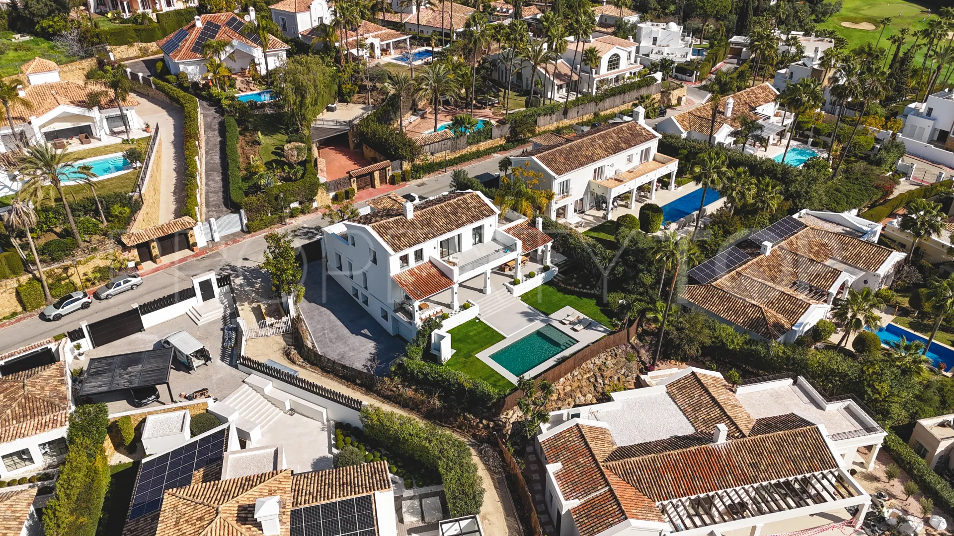 Nueva Andalucia, villa en venta con 5 dormitorios