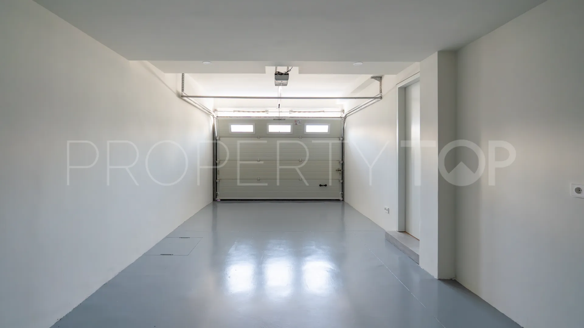 Nueva Andalucia, villa en venta con 5 dormitorios