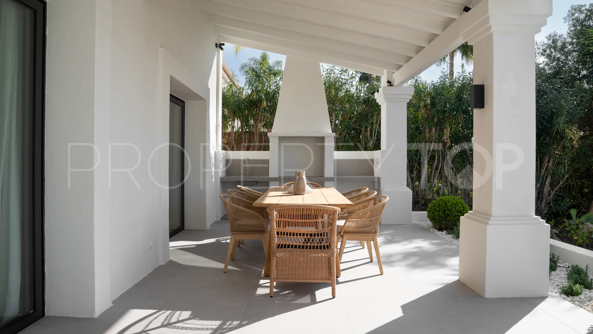 Nueva Andalucia, villa en venta con 5 dormitorios
