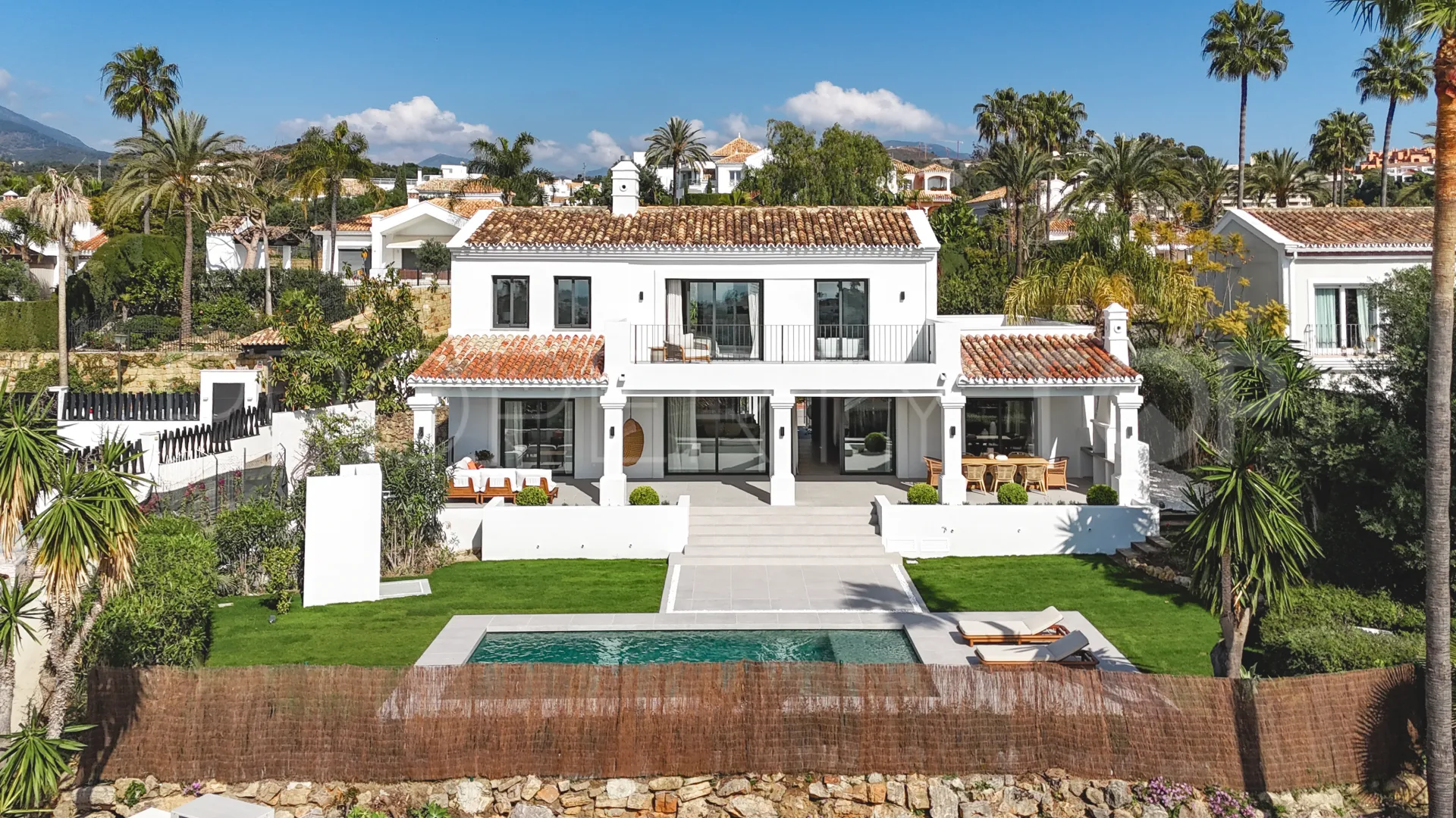 Nueva Andalucia, villa en venta con 5 dormitorios