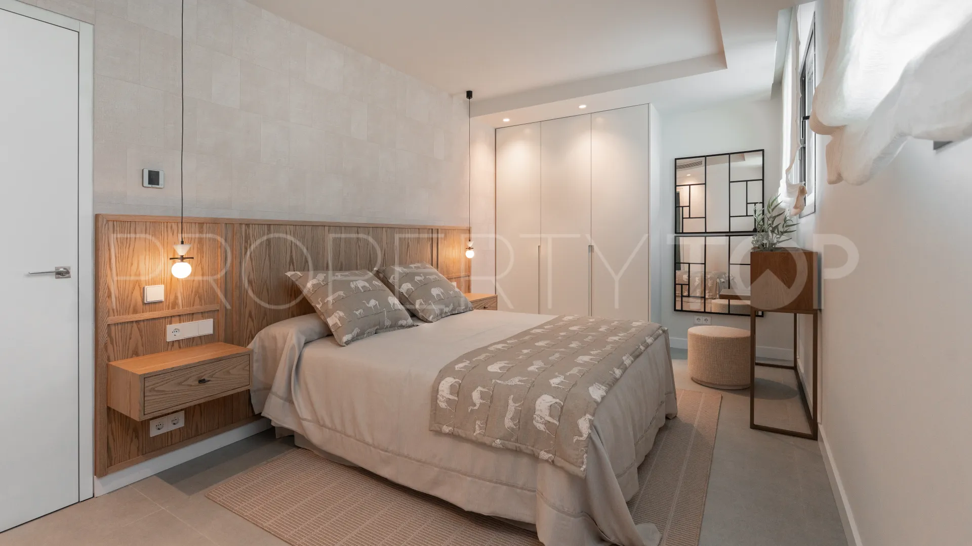 Nueva Andalucia, villa en venta con 5 dormitorios