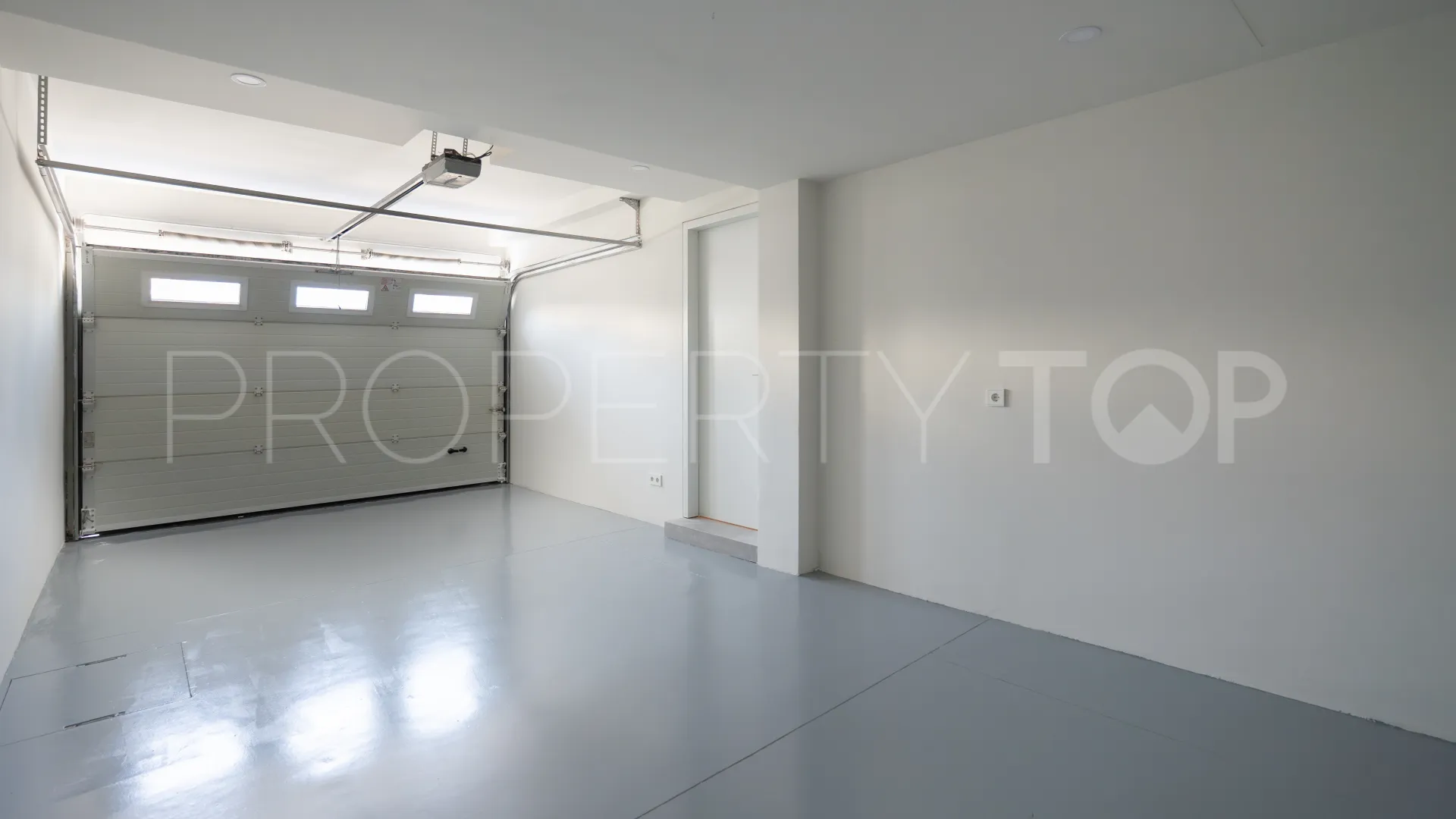Nueva Andalucia, villa en venta con 5 dormitorios