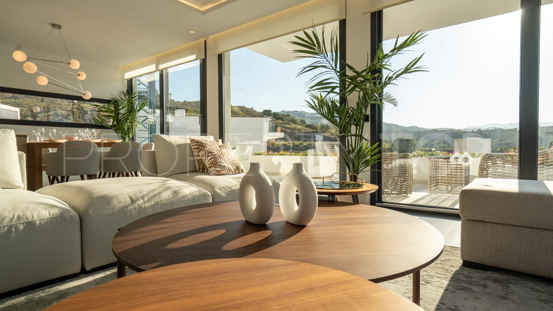 For sale 4 bedrooms villa in La Cala Golf Resort