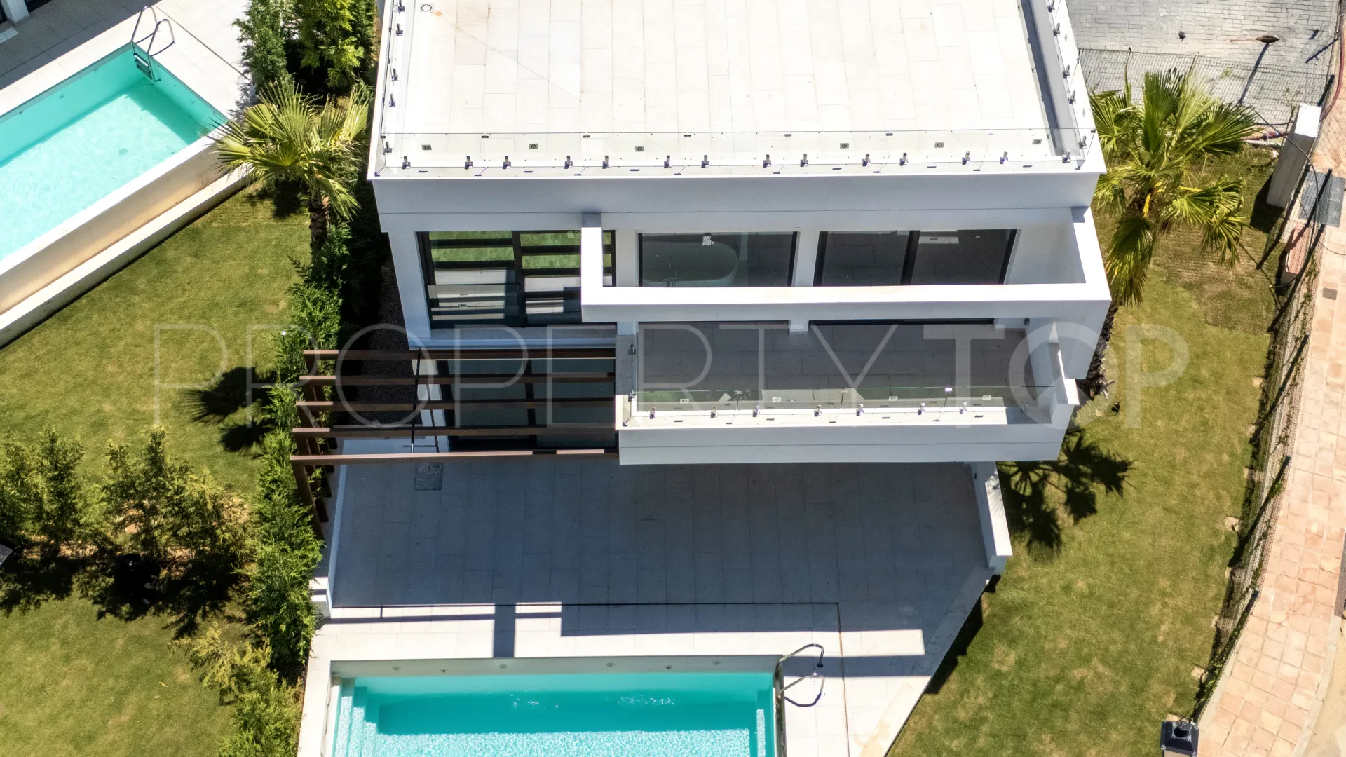 For sale 4 bedrooms villa in La Cala Golf Resort