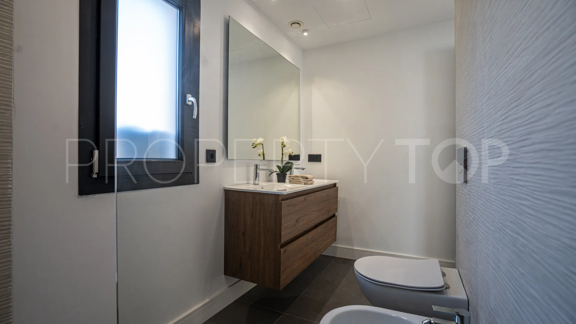 For sale 4 bedrooms villa in La Cala Golf Resort