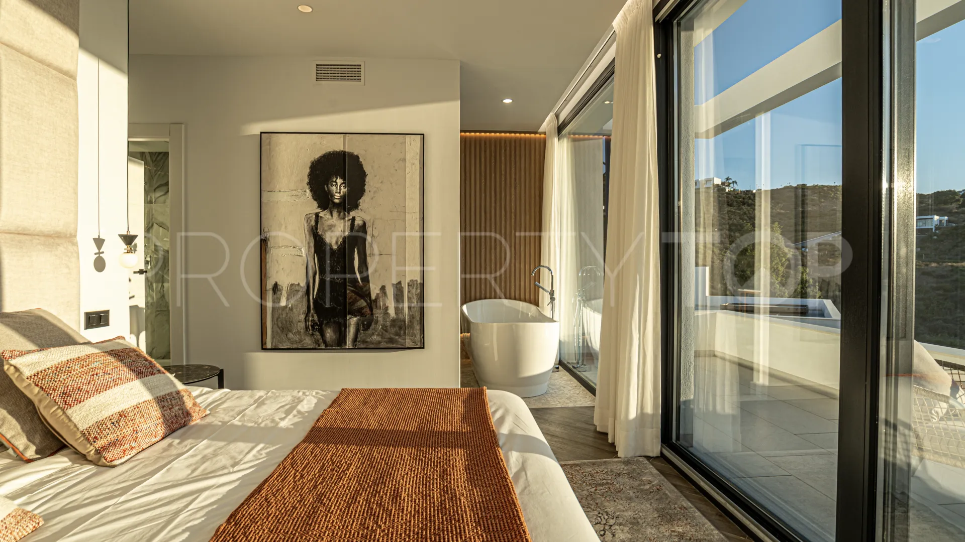 For sale 4 bedrooms villa in La Cala Golf Resort