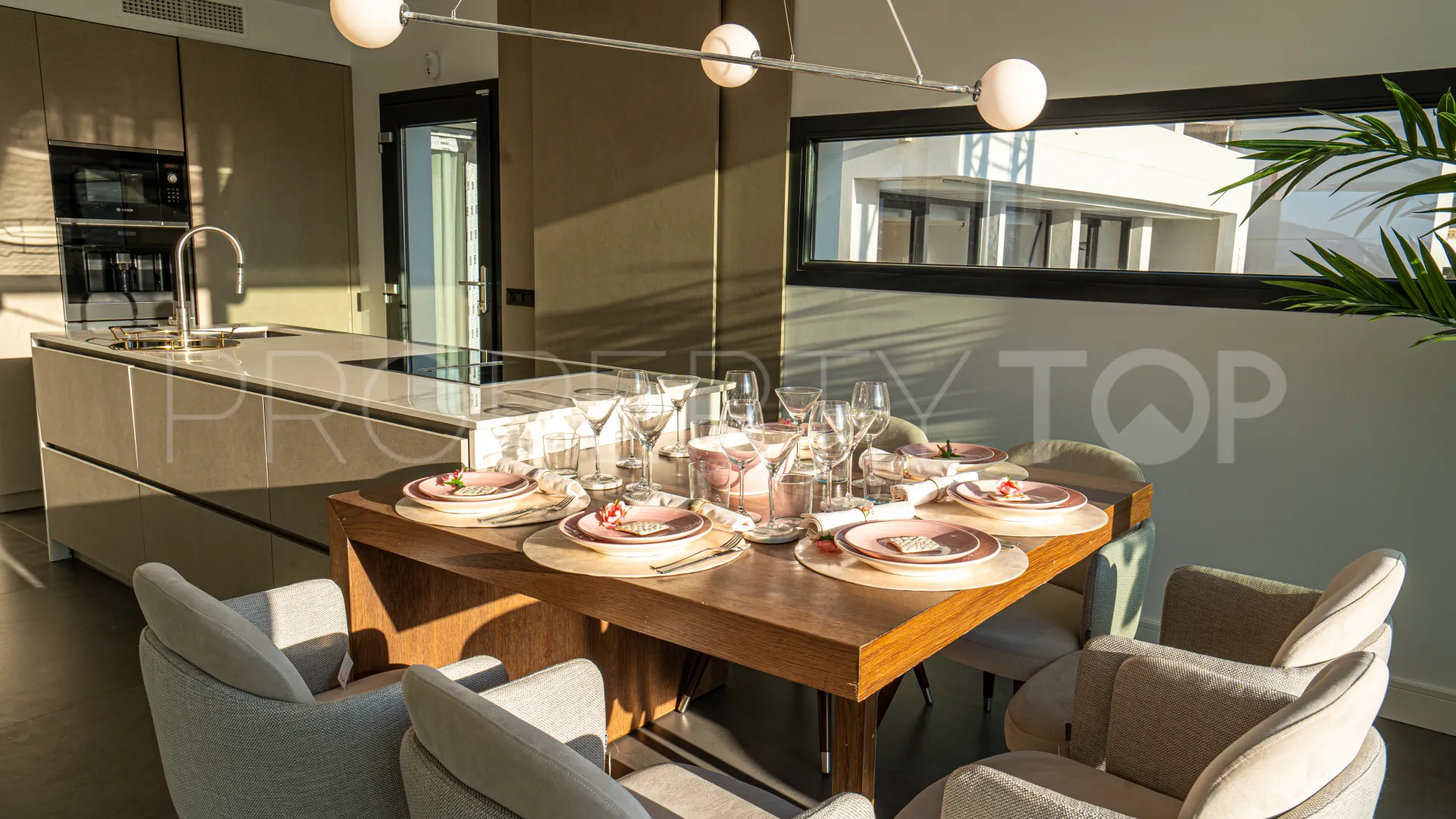 For sale 4 bedrooms villa in La Cala Golf Resort