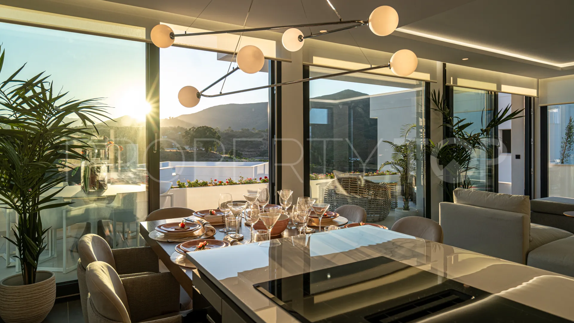 For sale 4 bedrooms villa in La Cala Golf Resort