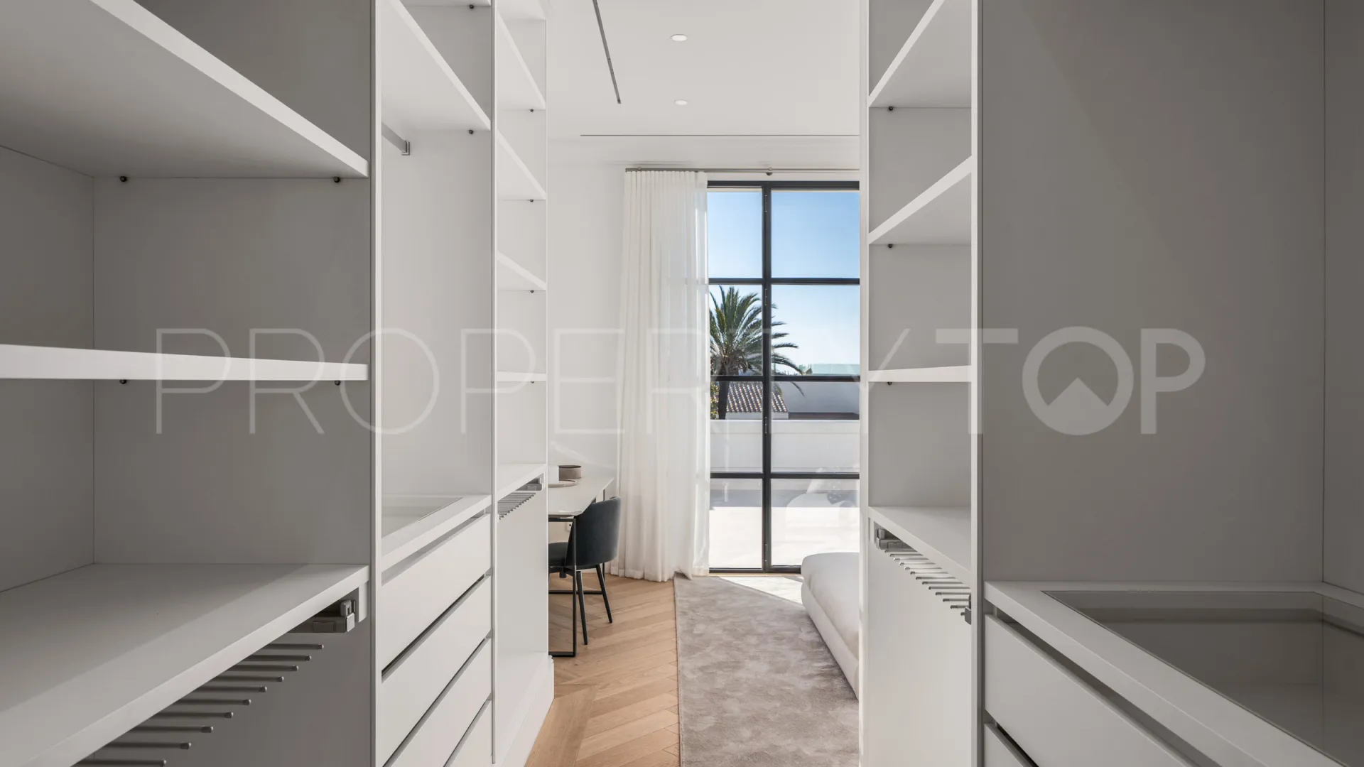 Villa en venta de 4 dormitorios en La Cerquilla