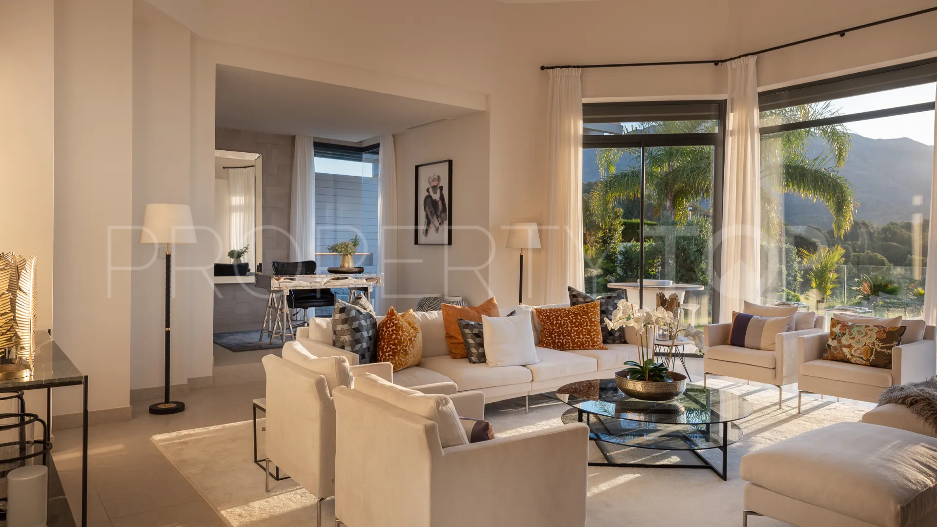 Buy villa in Nueva Andalucia with 5 bedrooms