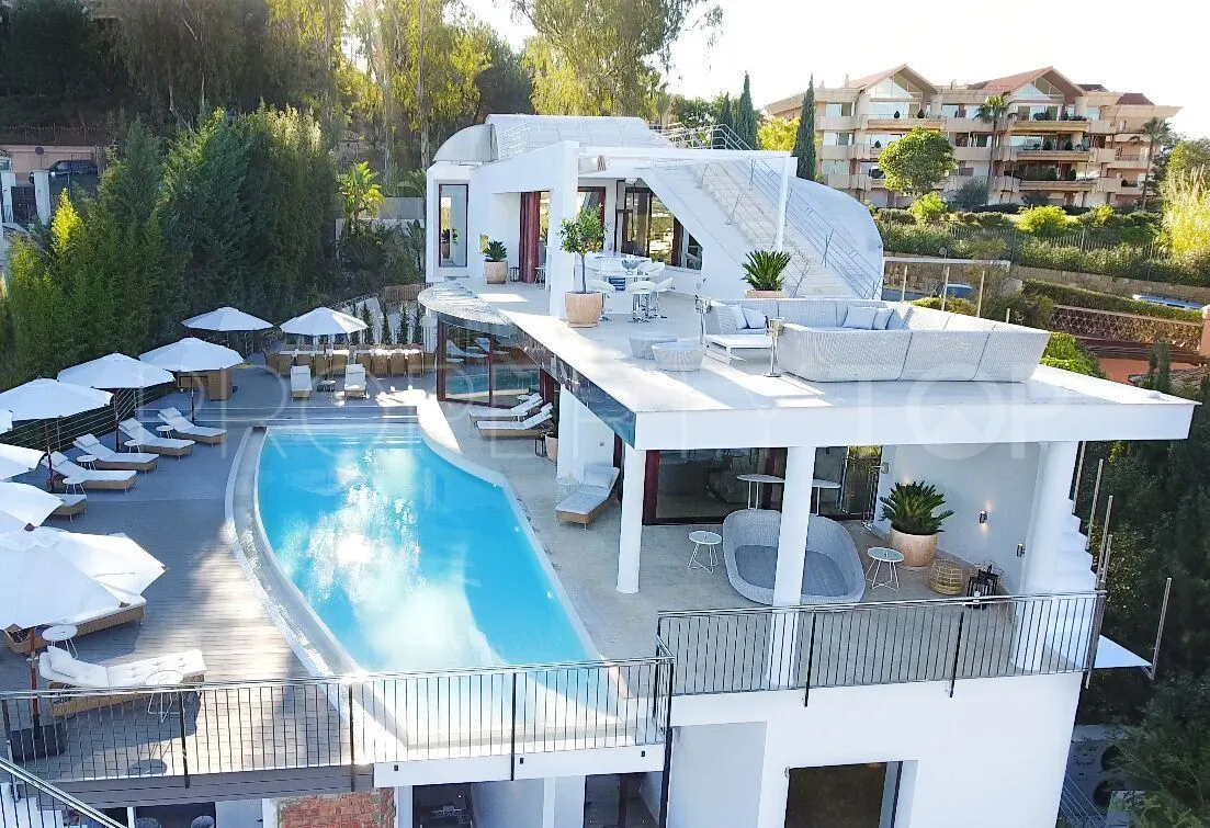 Nueva Andalucia villa for sale