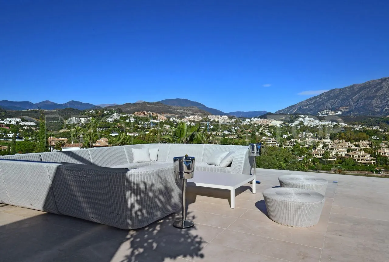 Nueva Andalucia villa for sale