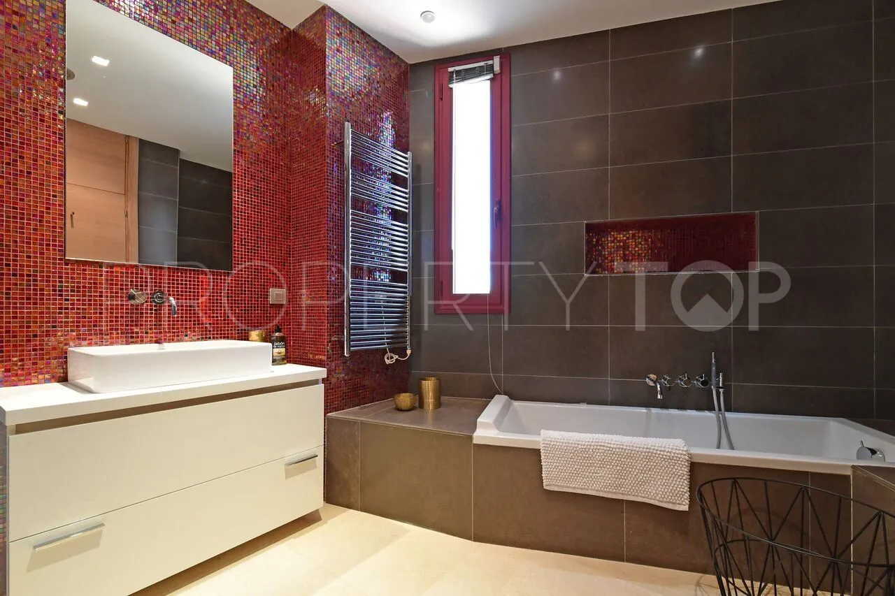 Nueva Andalucia villa for sale