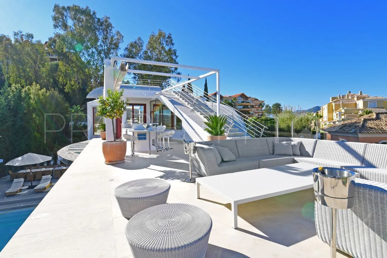 Nueva Andalucia villa for sale