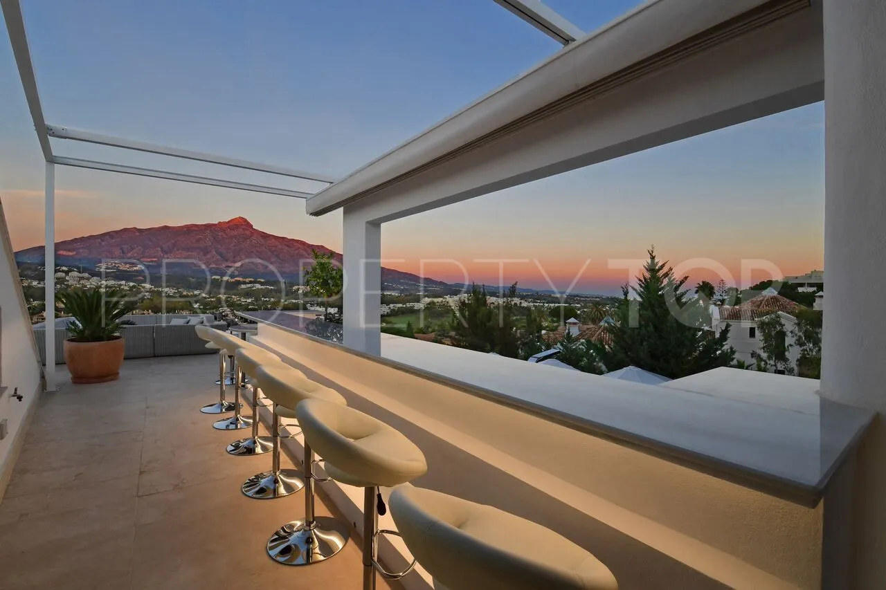 Nueva Andalucia villa for sale