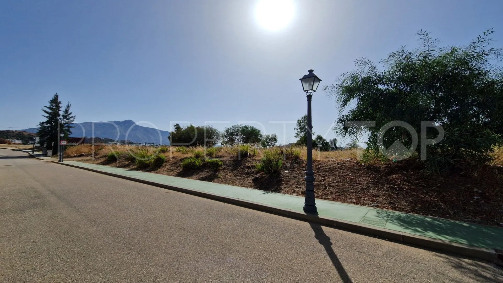 Plot in La Quinta for sale