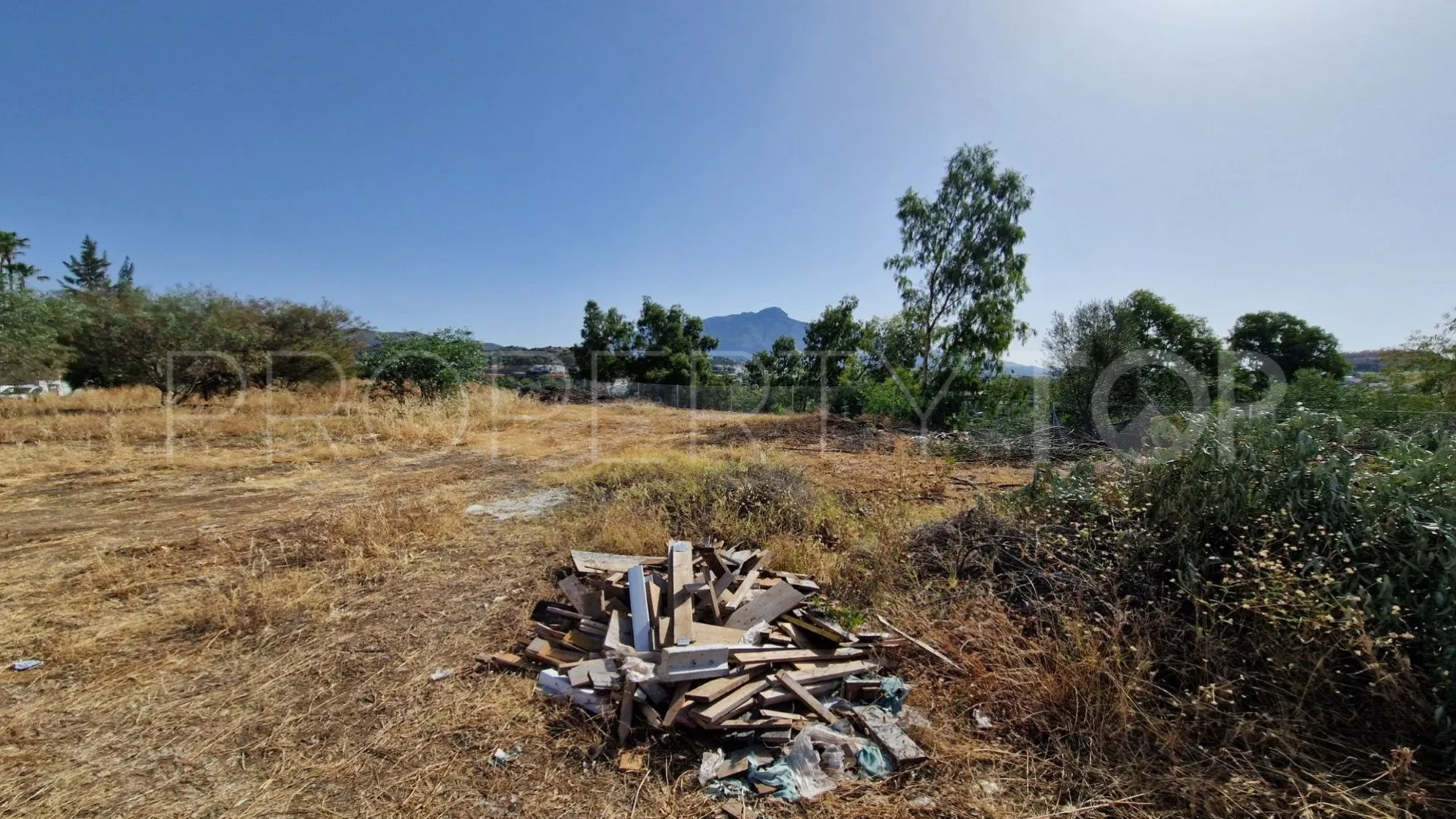 Plot in La Quinta for sale