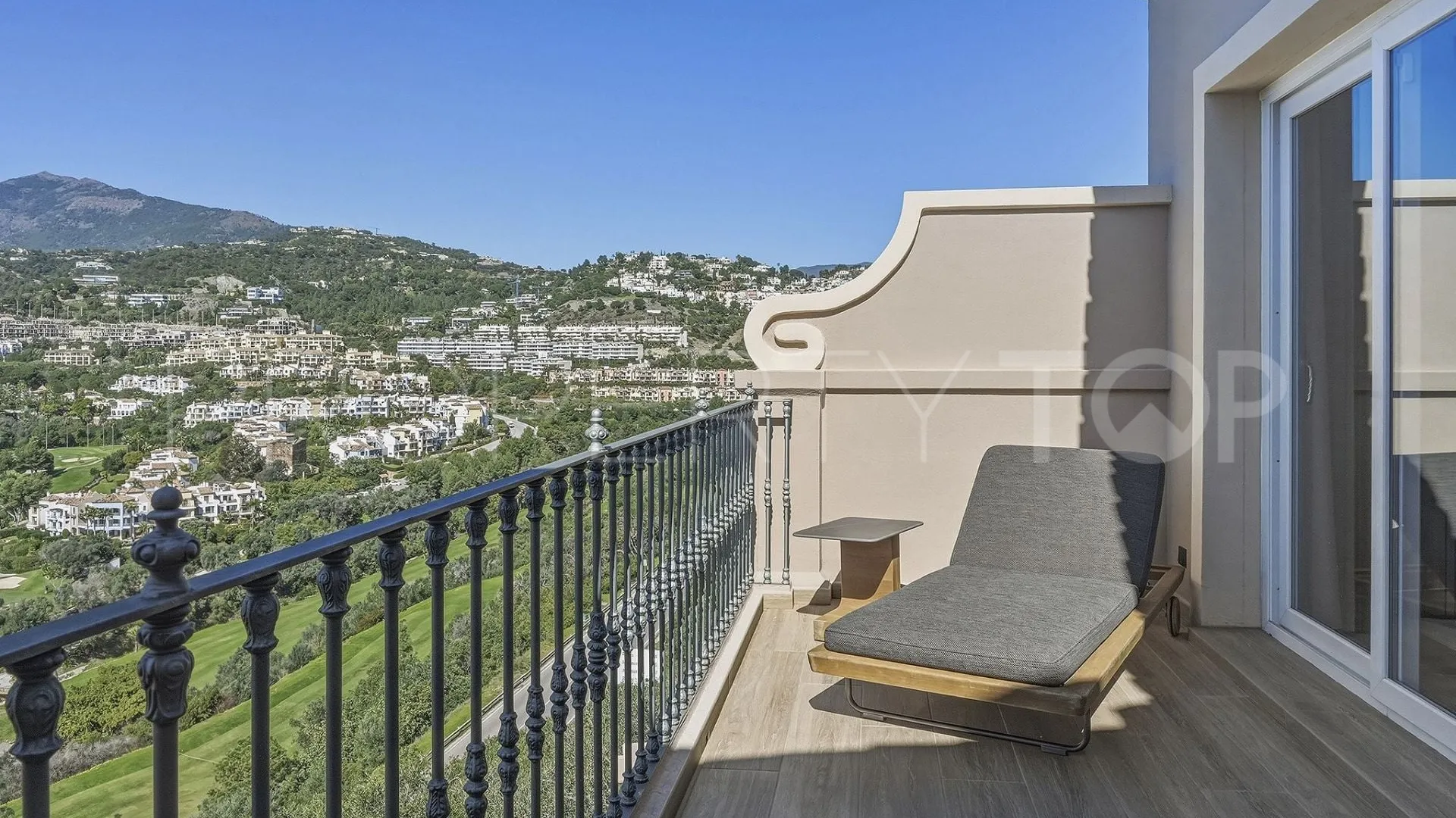 3 bedrooms town house in La Quinta for sale