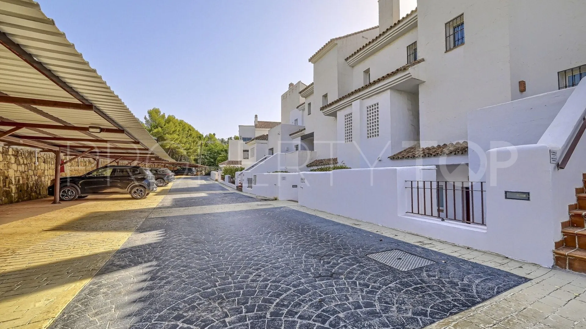 Comprar Ático en Nueva Andalucia de 3 dormitorios