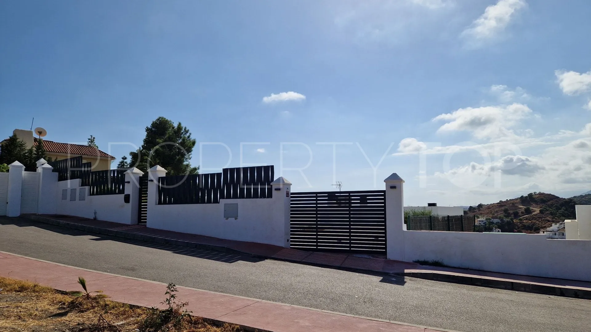 For sale Nueva Andalucia plot