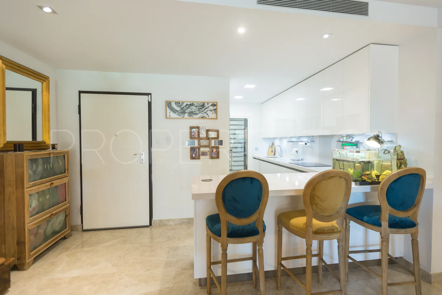 For sale 2 bedrooms ground floor apartment in Alminar de Marbella