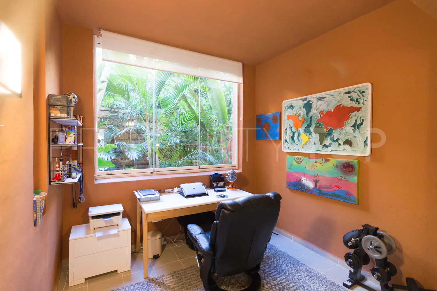 For sale 2 bedrooms ground floor apartment in Alminar de Marbella