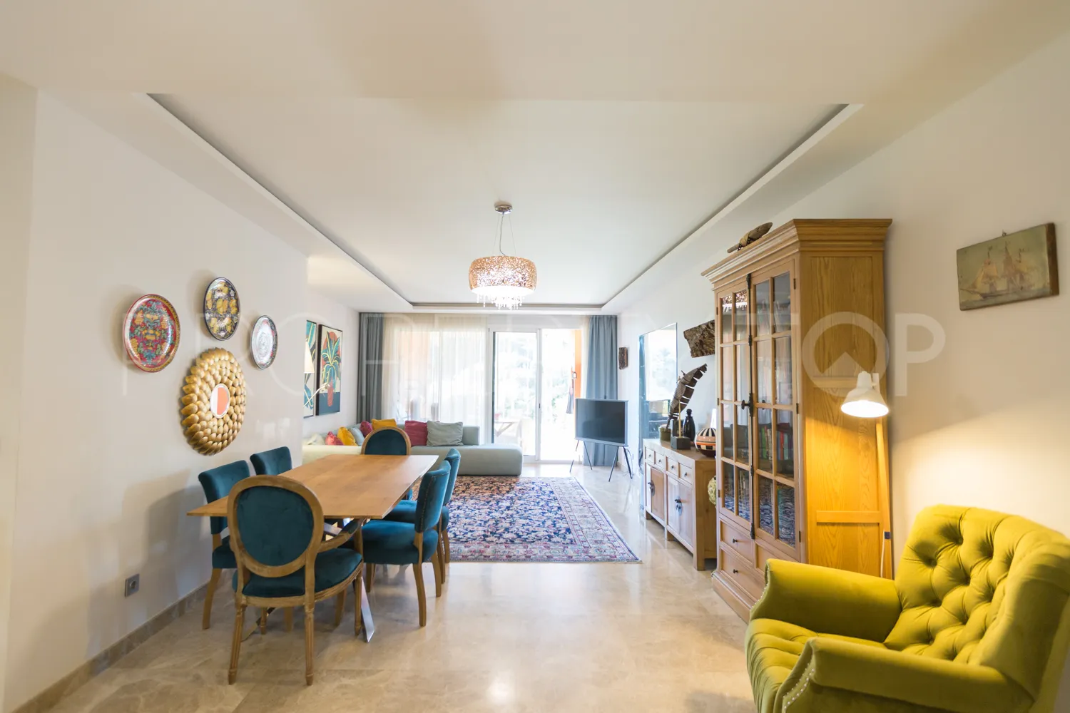 For sale 2 bedrooms ground floor apartment in Alminar de Marbella