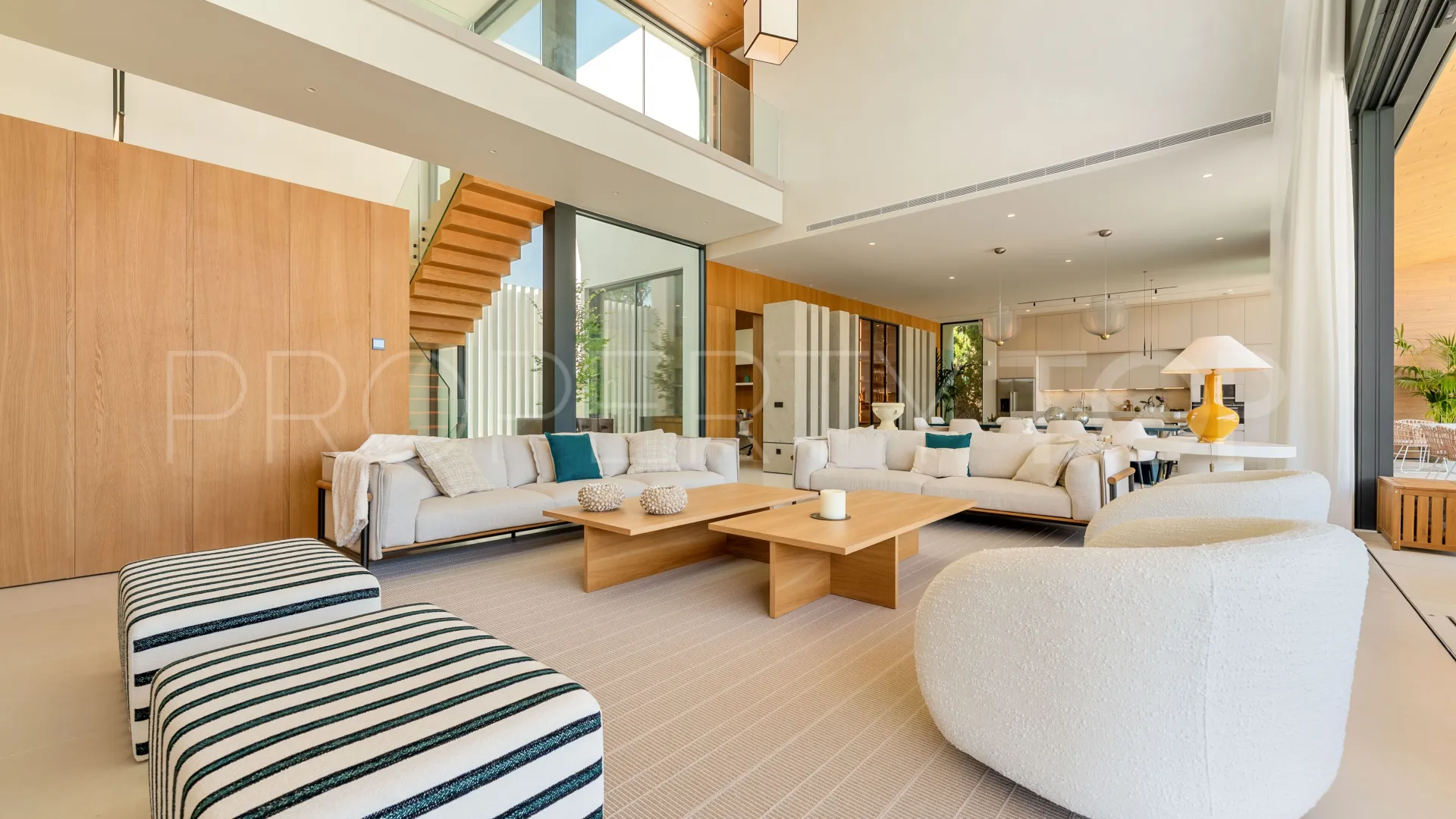 Villa for sale in Guadalmina Alta