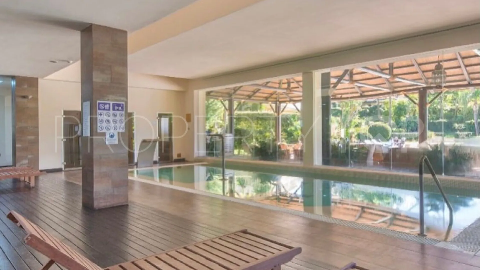 Apartamento en venta en Los Capanes del Golf de 3 dormitorios