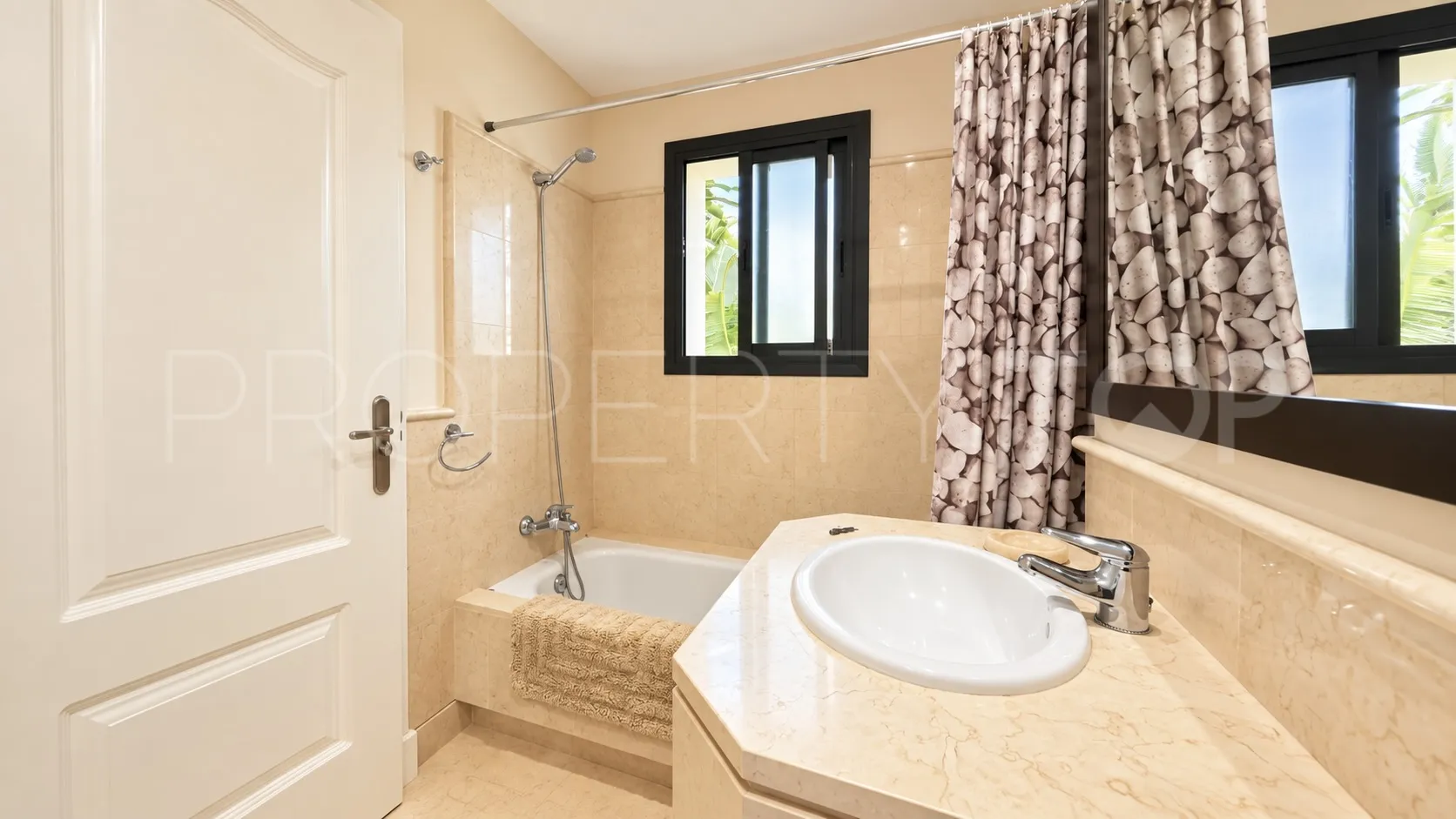 Apartamento en venta en Los Capanes del Golf de 3 dormitorios