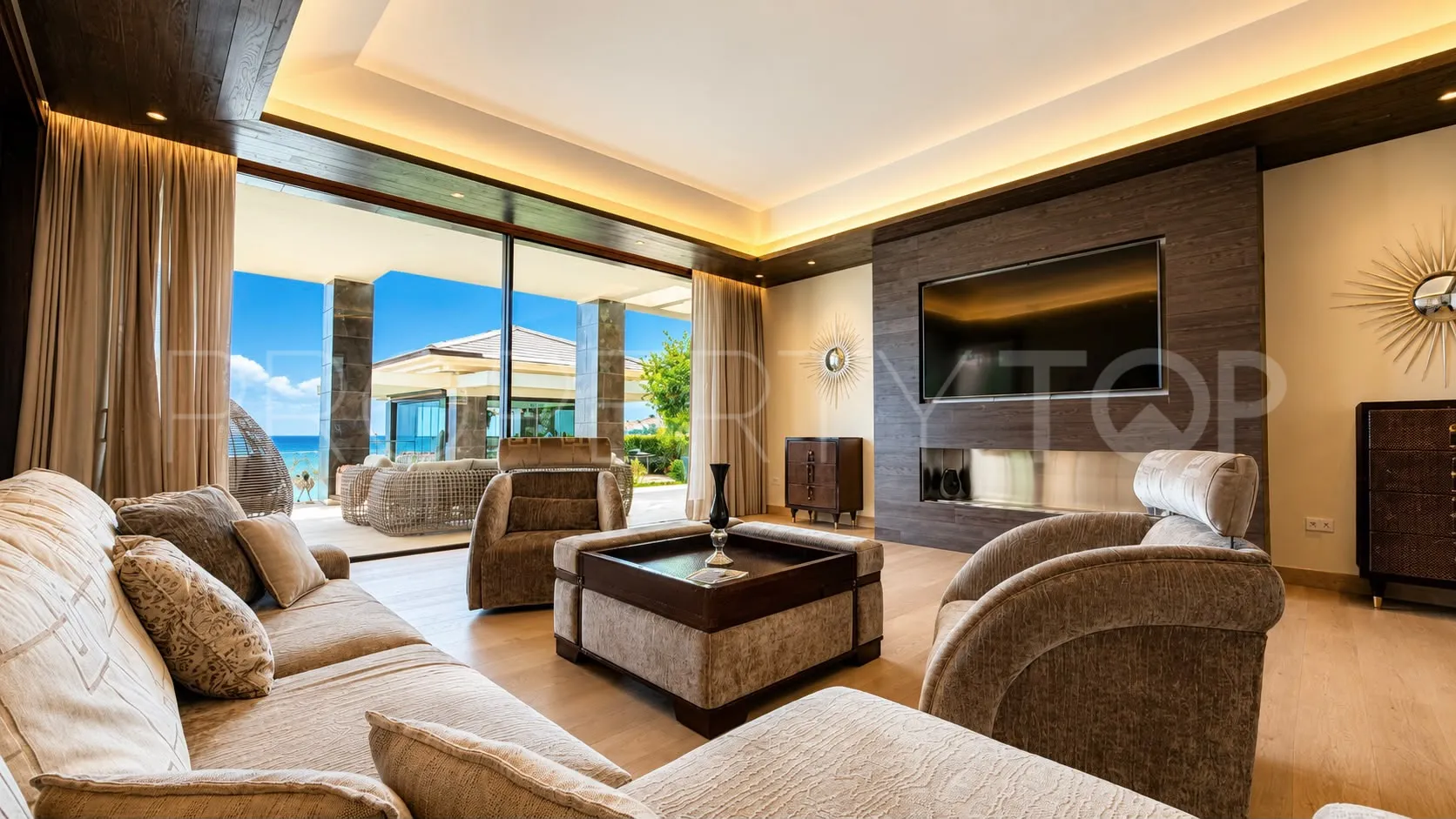 La Reserva de Alcuzcuz, villa en venta de 9 dormitorios