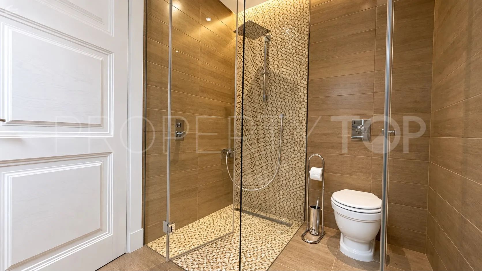 La Reserva de Alcuzcuz, villa en venta de 9 dormitorios