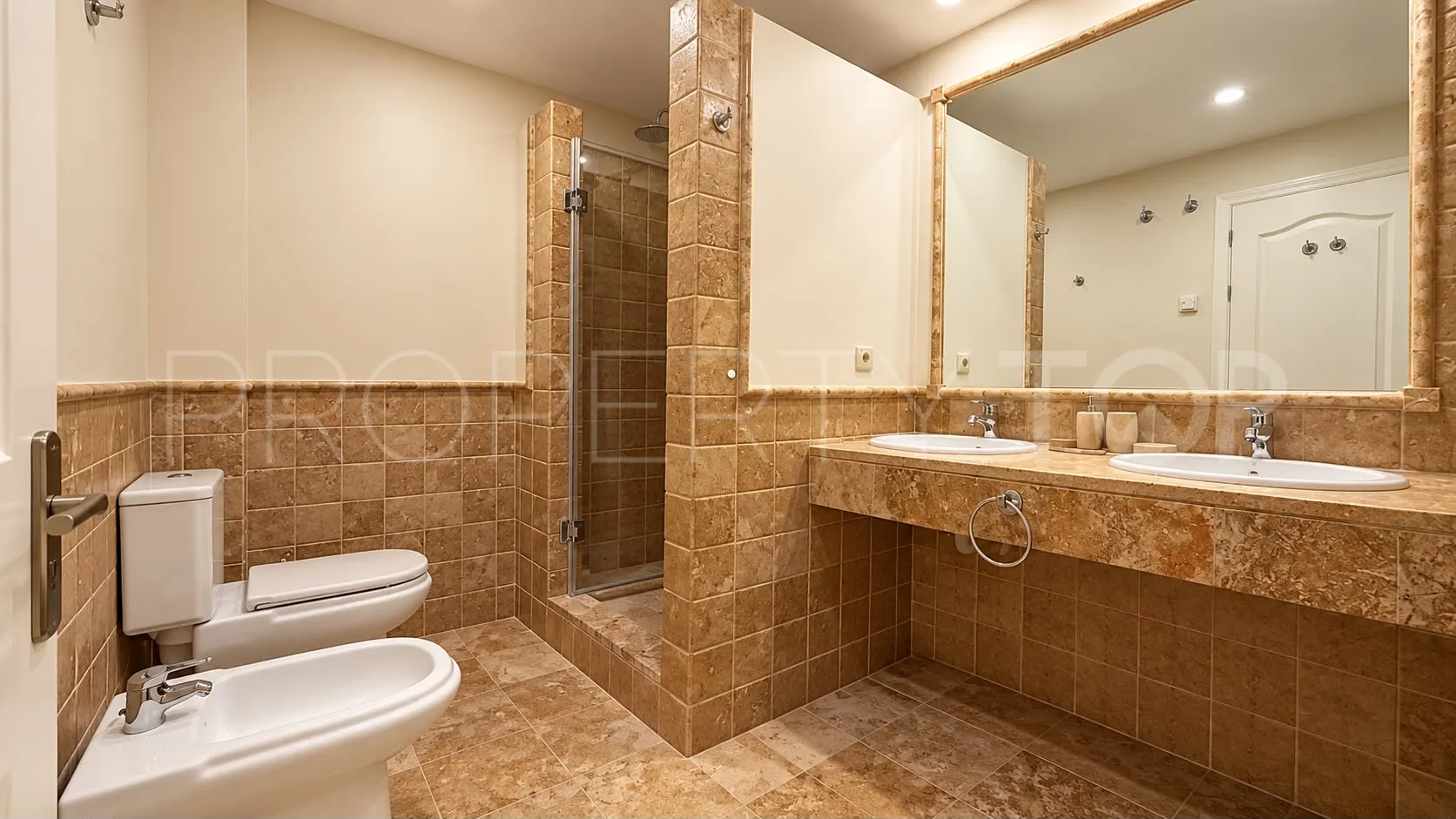 Benatalaya, apartamento planta baja de 2 dormitorios en venta