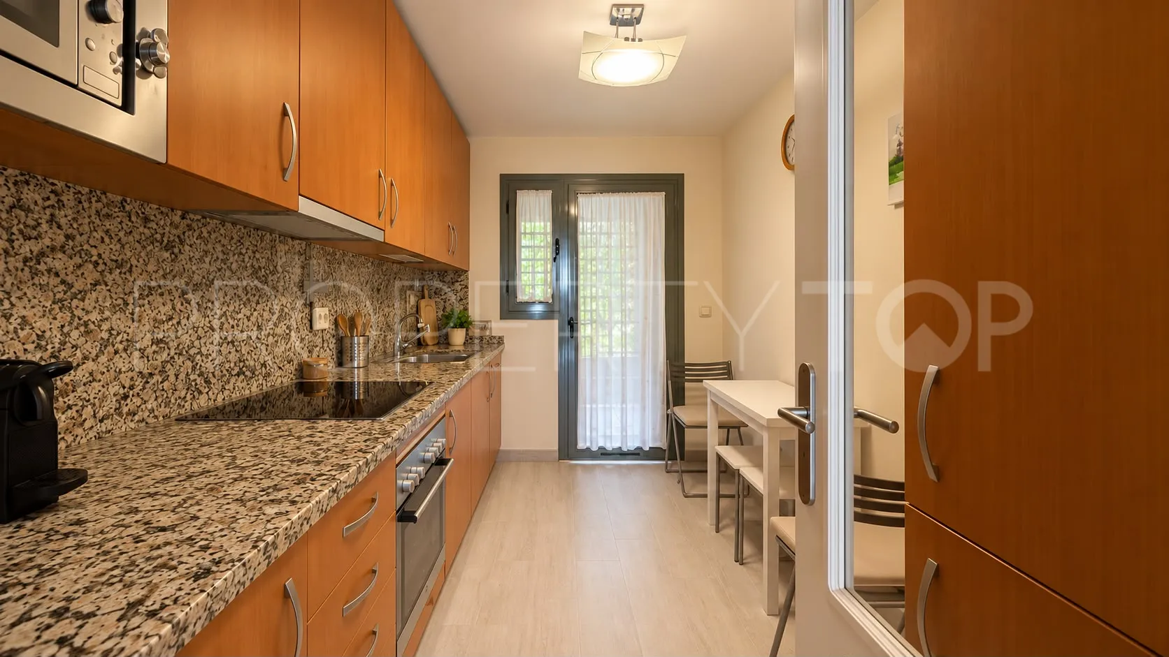 Benatalaya, apartamento planta baja de 2 dormitorios en venta