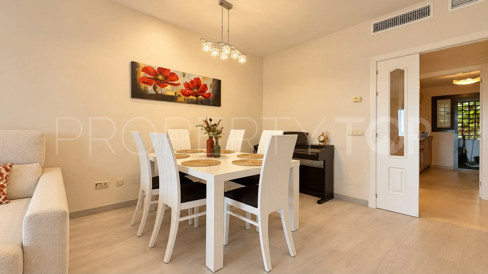 Benatalaya, apartamento planta baja de 2 dormitorios en venta