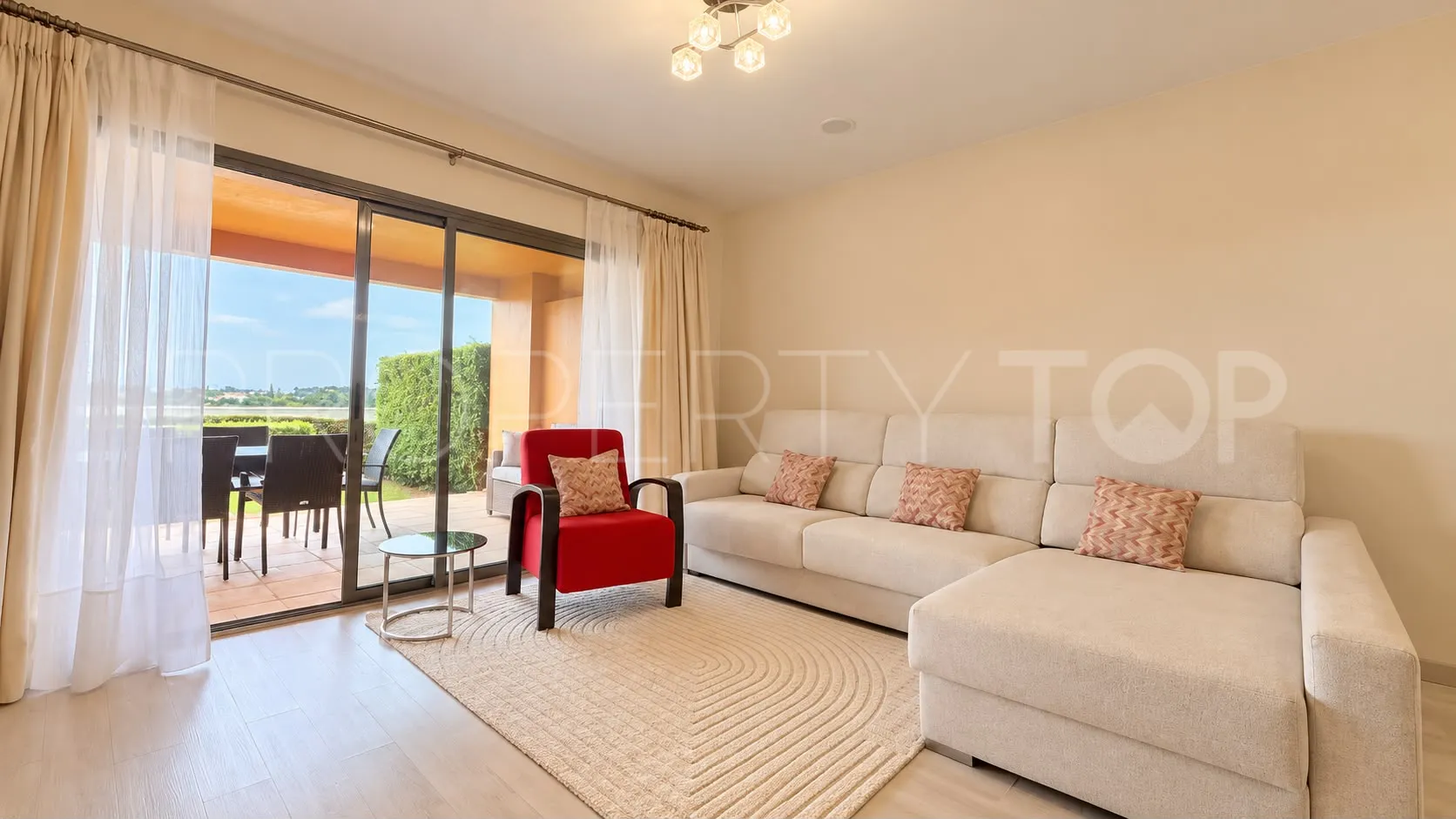 Benatalaya, apartamento planta baja de 2 dormitorios en venta