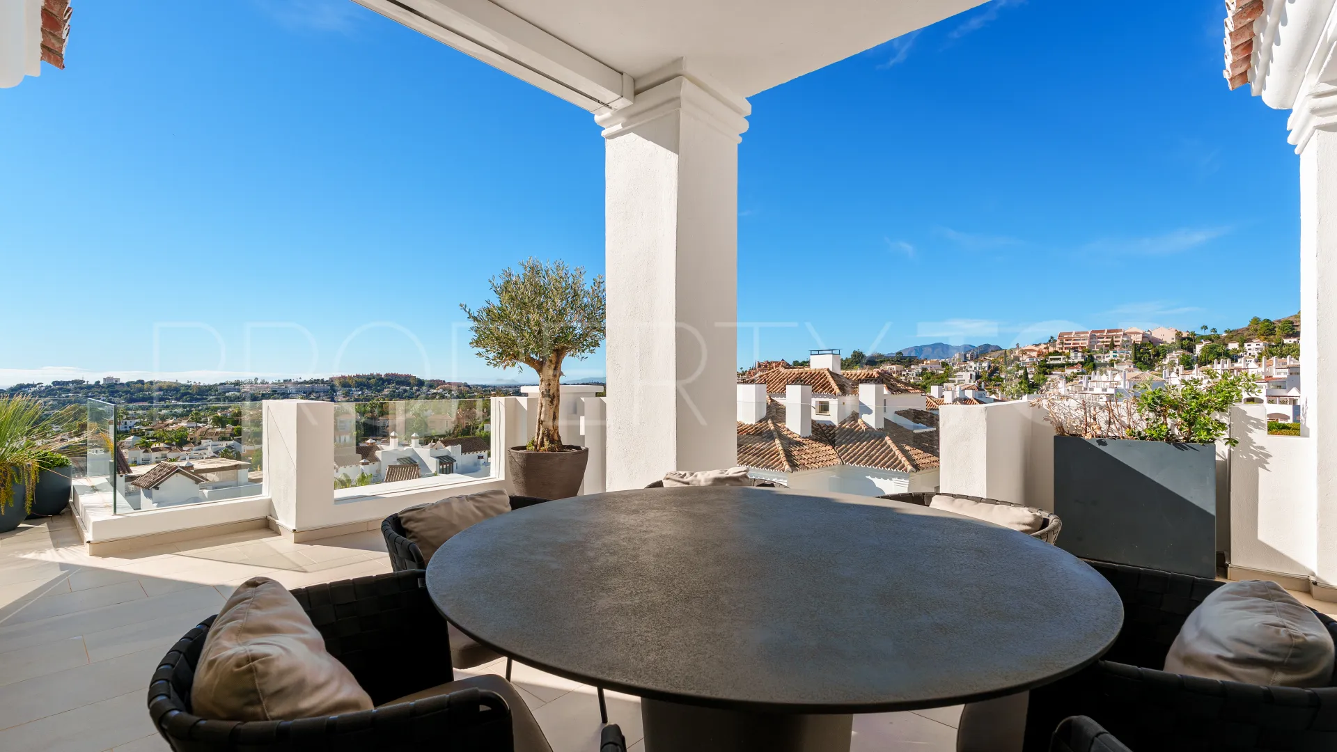 Aloha, atico duplex en venta