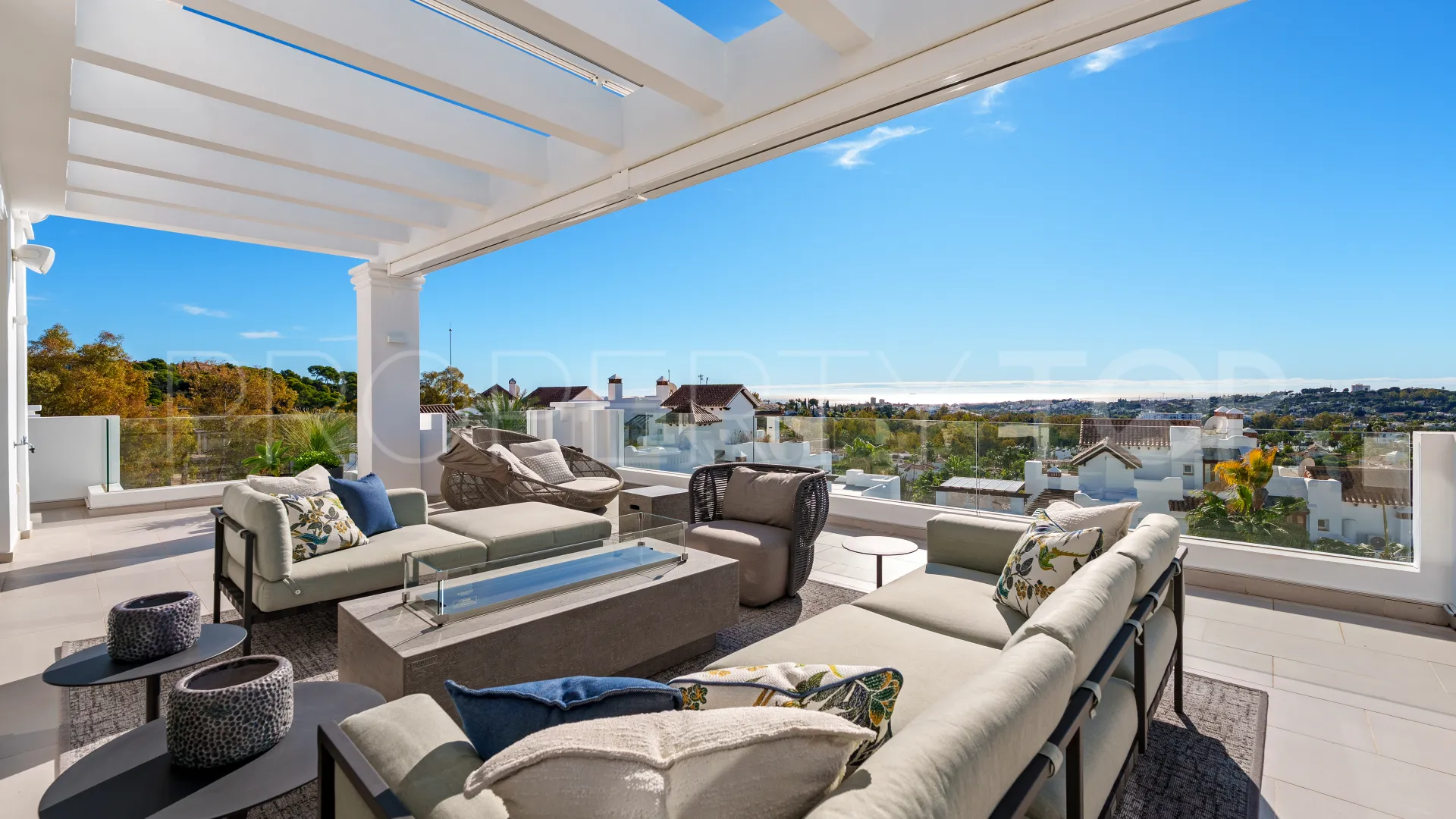 Aloha, atico duplex en venta