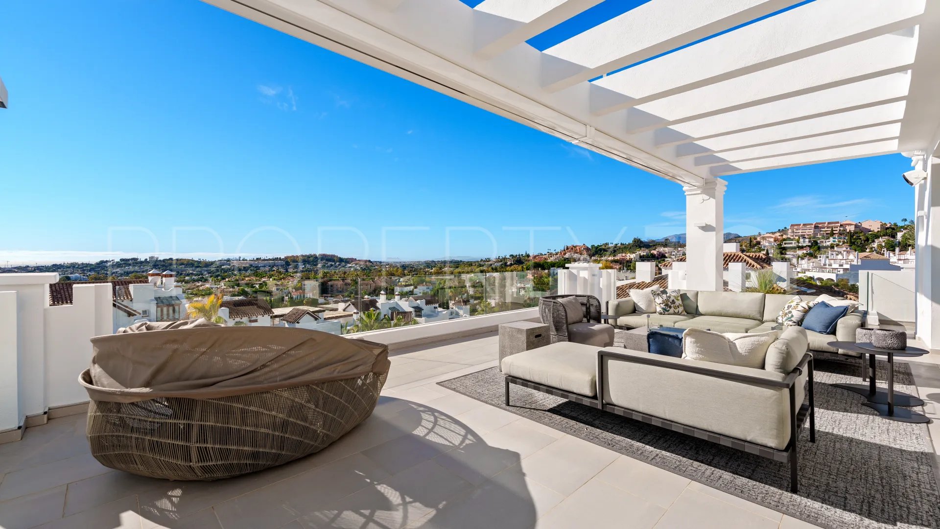 Aloha, atico duplex en venta