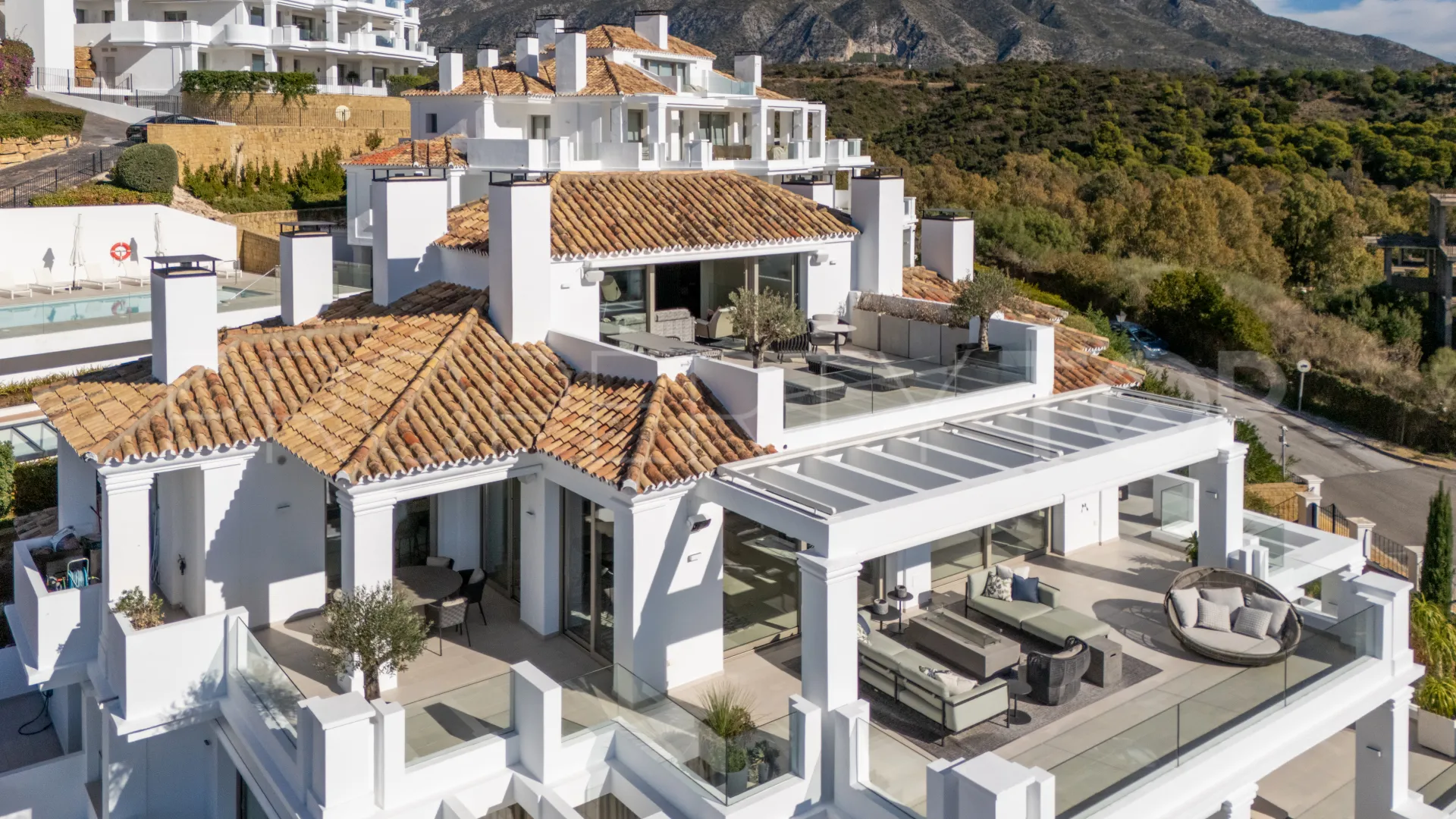 Aloha, atico duplex en venta