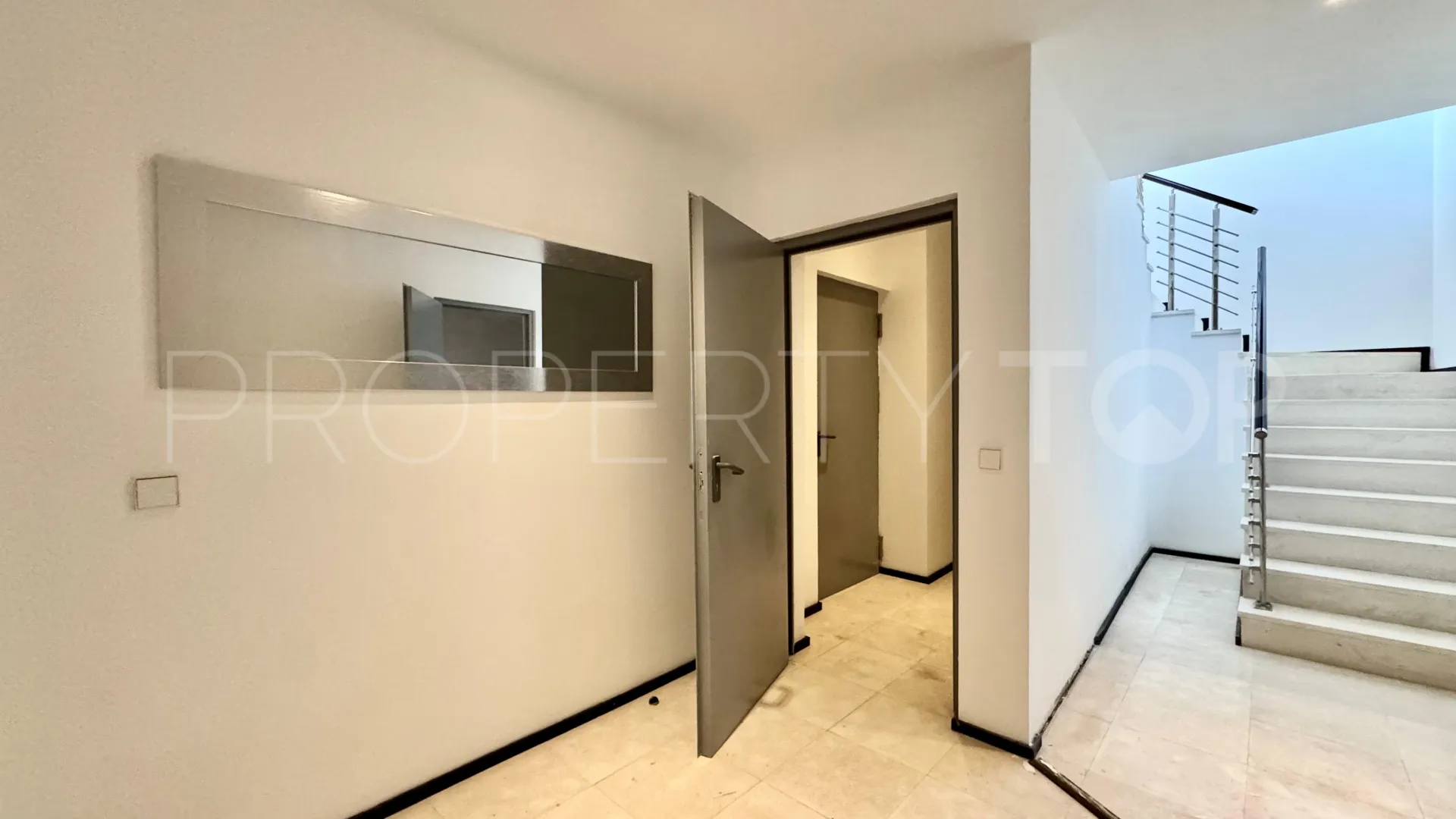 Villa pareada con 4 dormitorios en venta en Meisho Hills