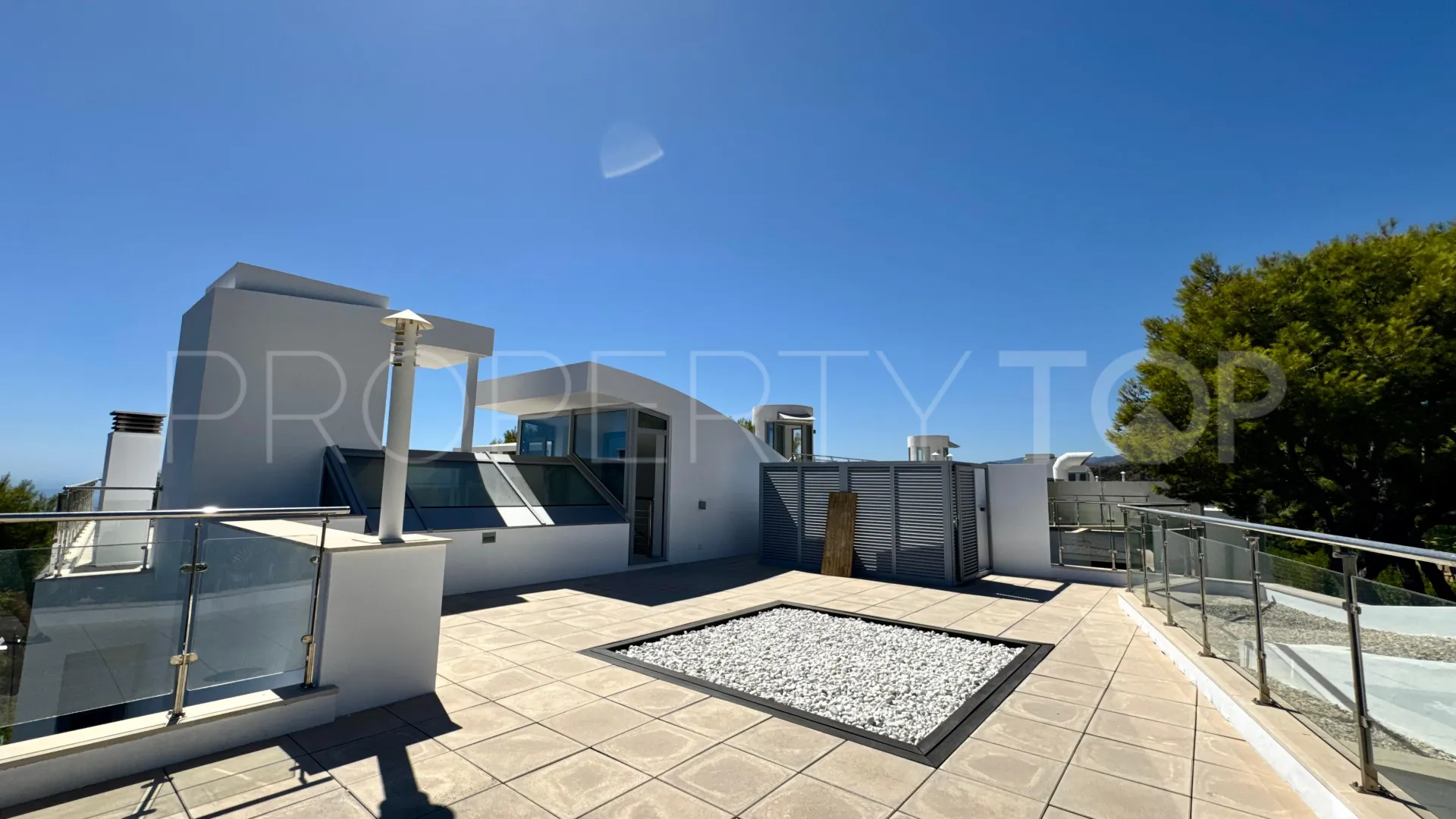 Villa pareada con 4 dormitorios en venta en Meisho Hills