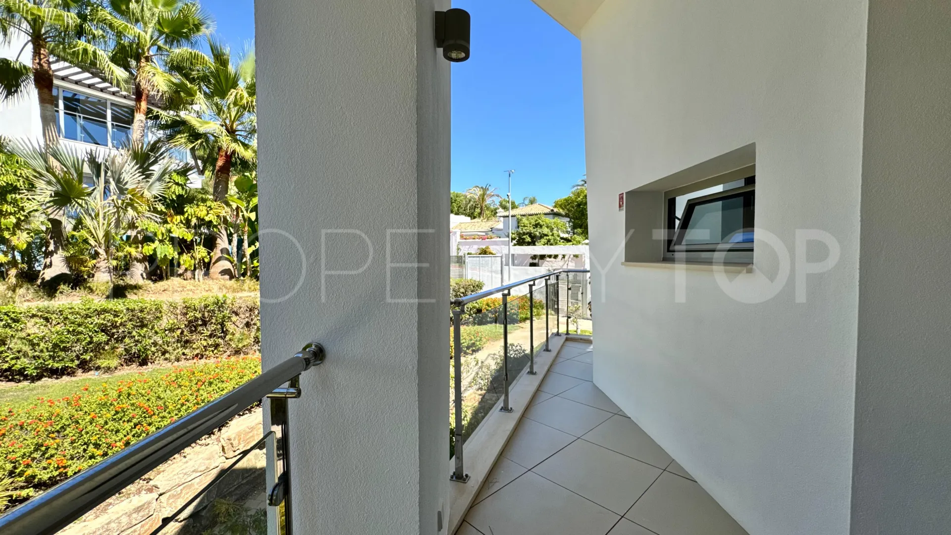 Villa pareada con 4 dormitorios en venta en Meisho Hills