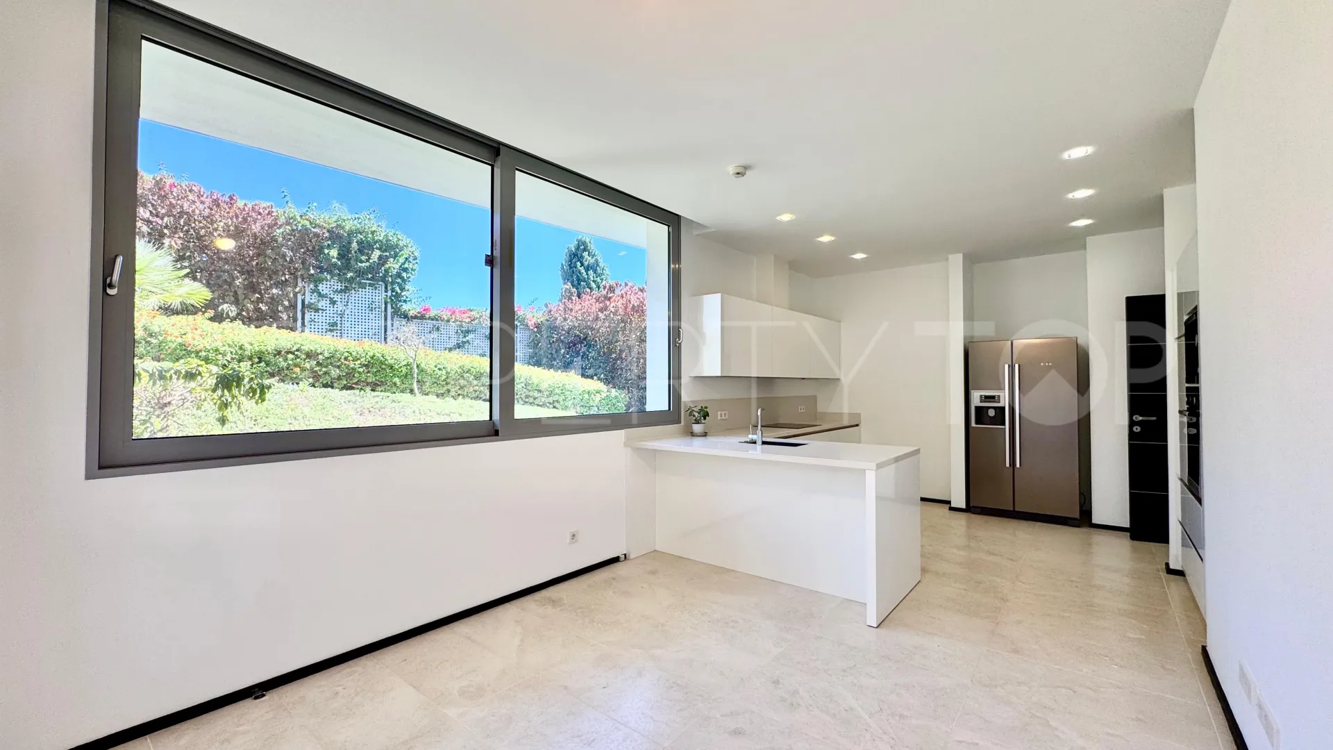 Villa pareada con 4 dormitorios en venta en Meisho Hills