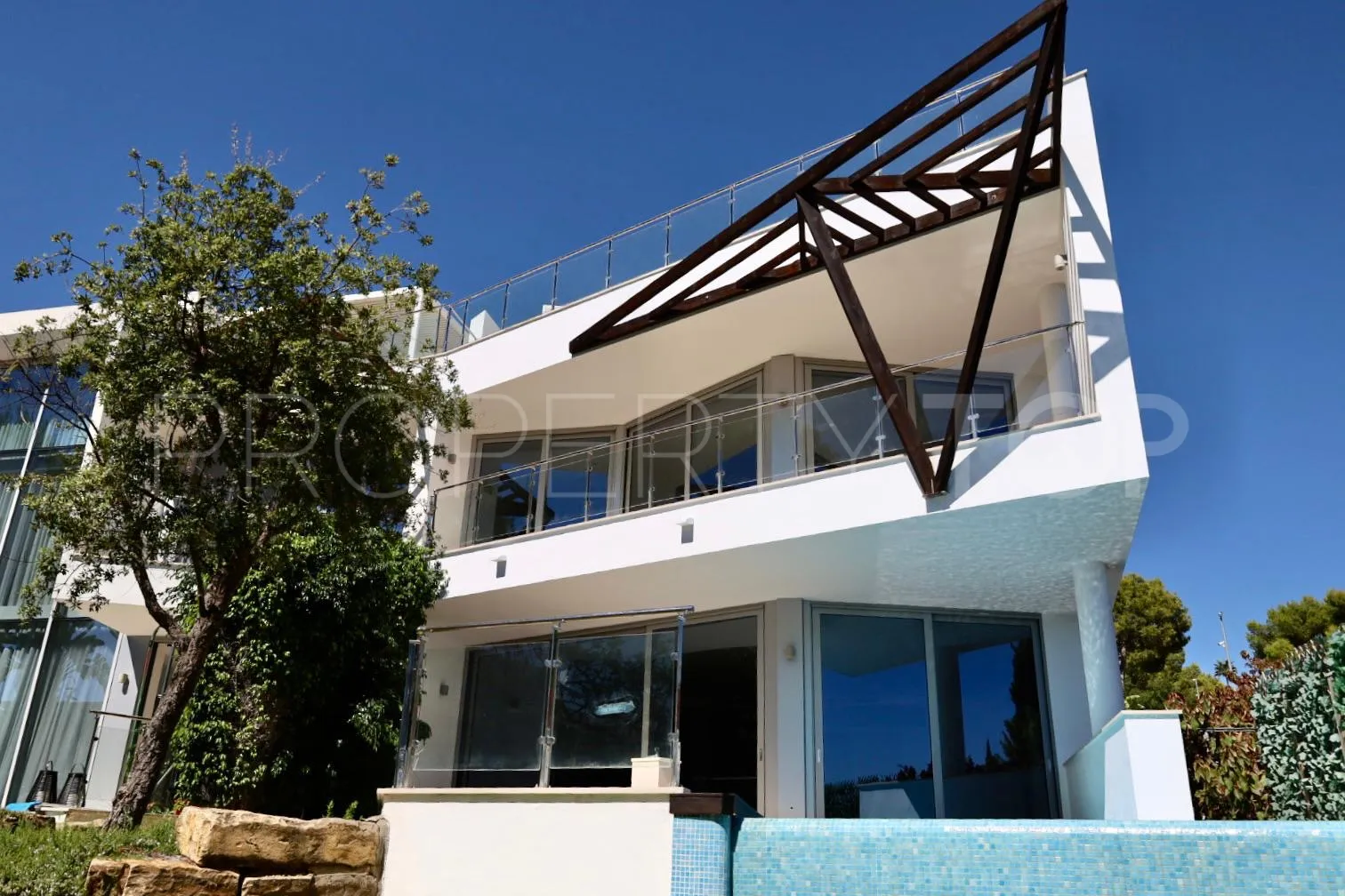 Villa pareada con 4 dormitorios en venta en Meisho Hills