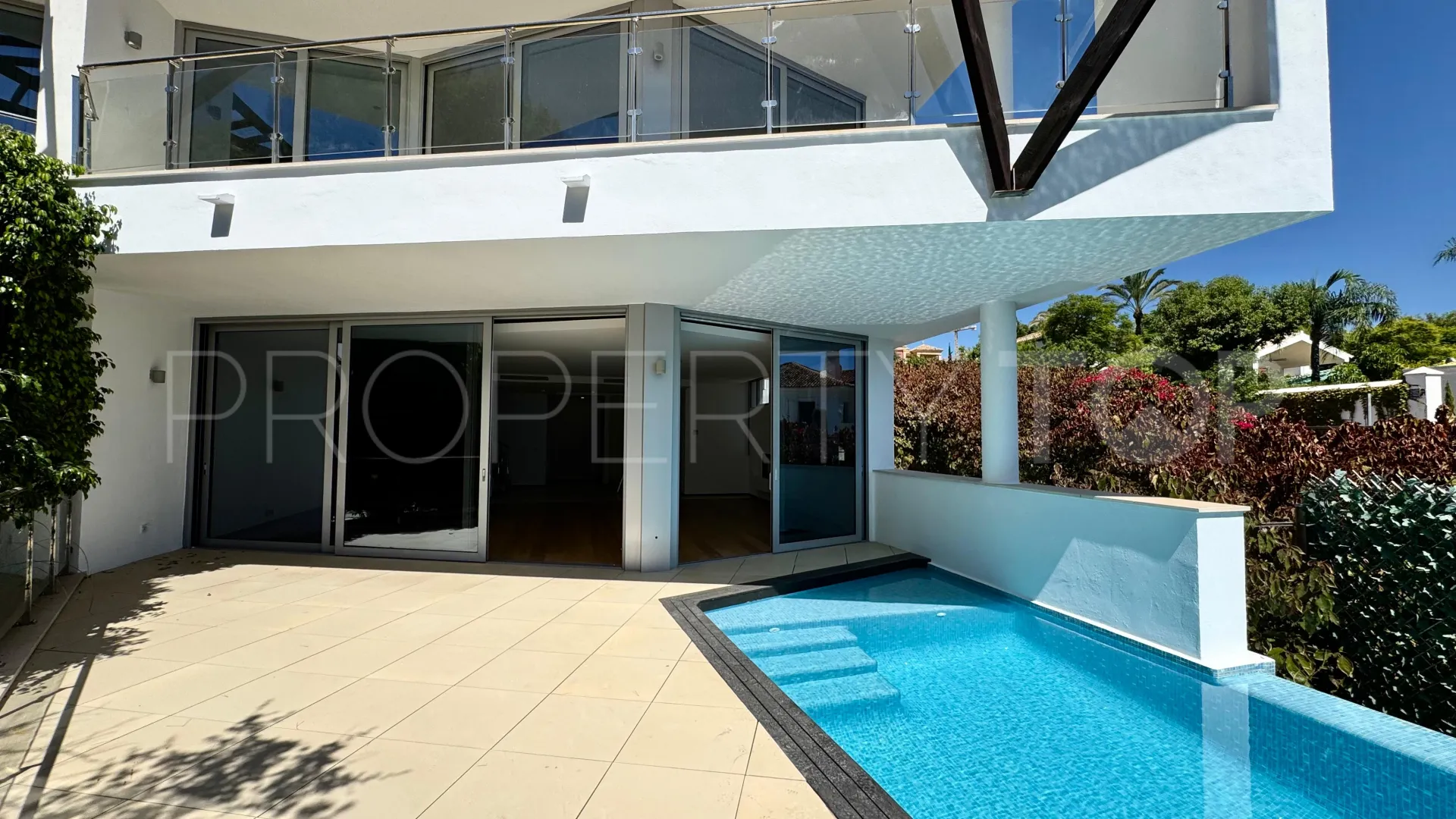 Villa pareada con 4 dormitorios en venta en Meisho Hills
