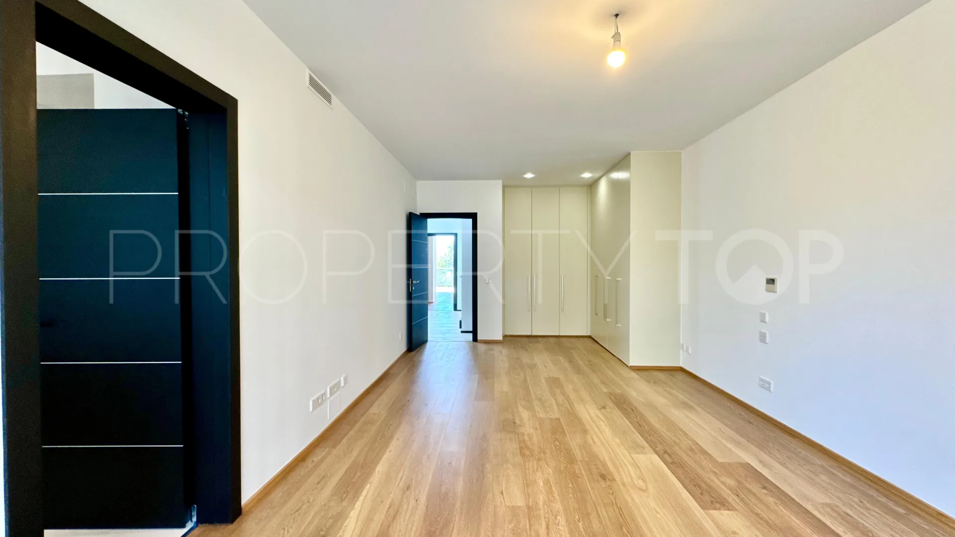 Villa pareada con 4 dormitorios en venta en Meisho Hills