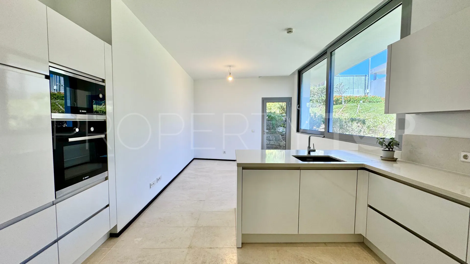 Villa pareada con 4 dormitorios en venta en Meisho Hills