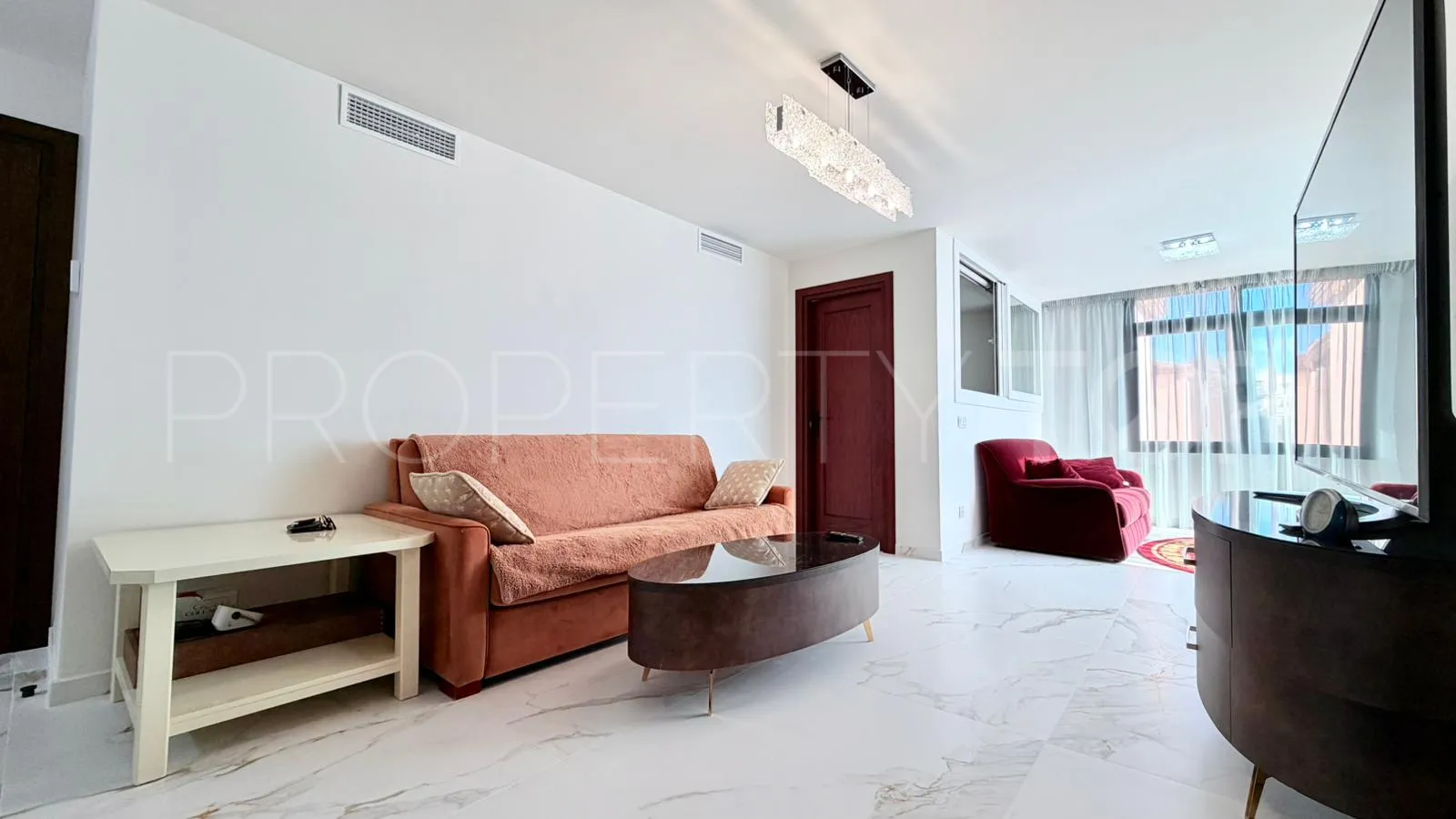 Se vende apartamento con 2 dormitorios en Nueva Andalucia